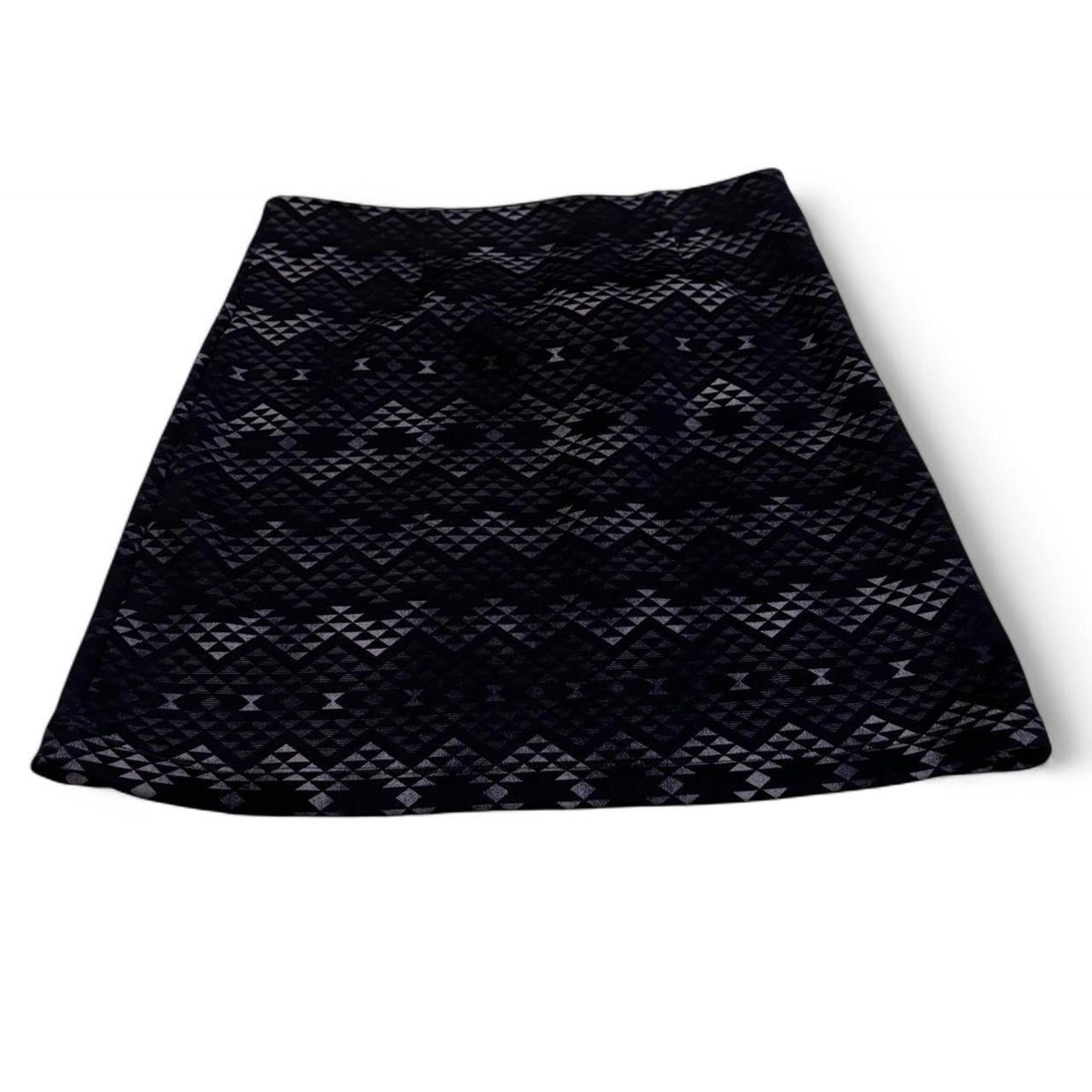 Athleta Black And Silver Chevron Pattern Mini Athletic Skirt Women's Size Small