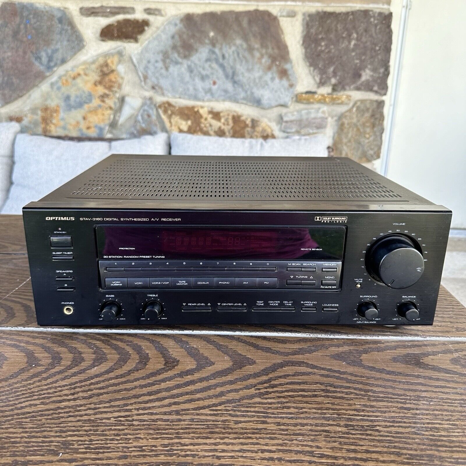 Optimus STAV-3160 100w Receiver 8Ohms Phono No Remote