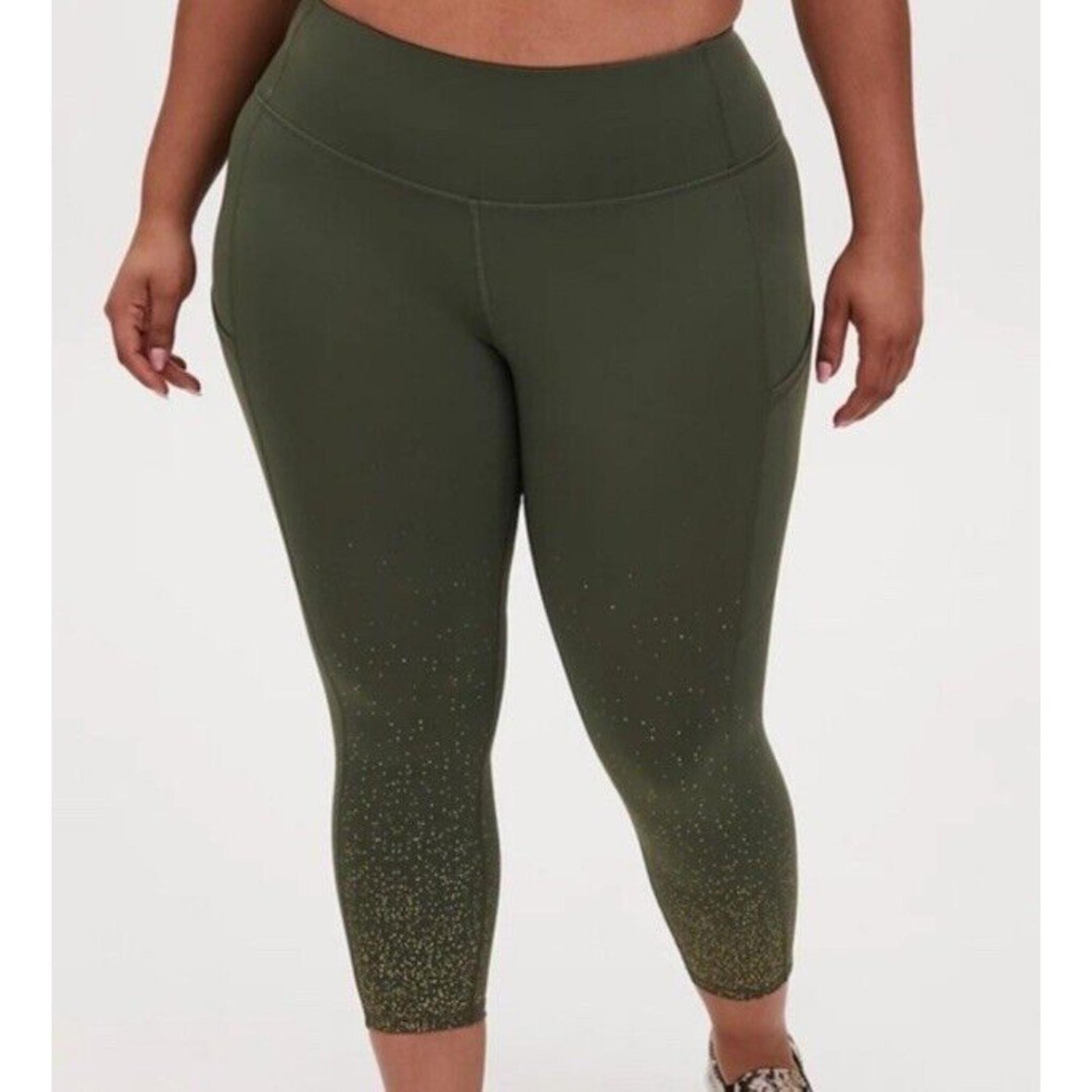 Torrid SPORT Size 4 Active Core Crop Legging Side Pockets Olive Green Gold Foil