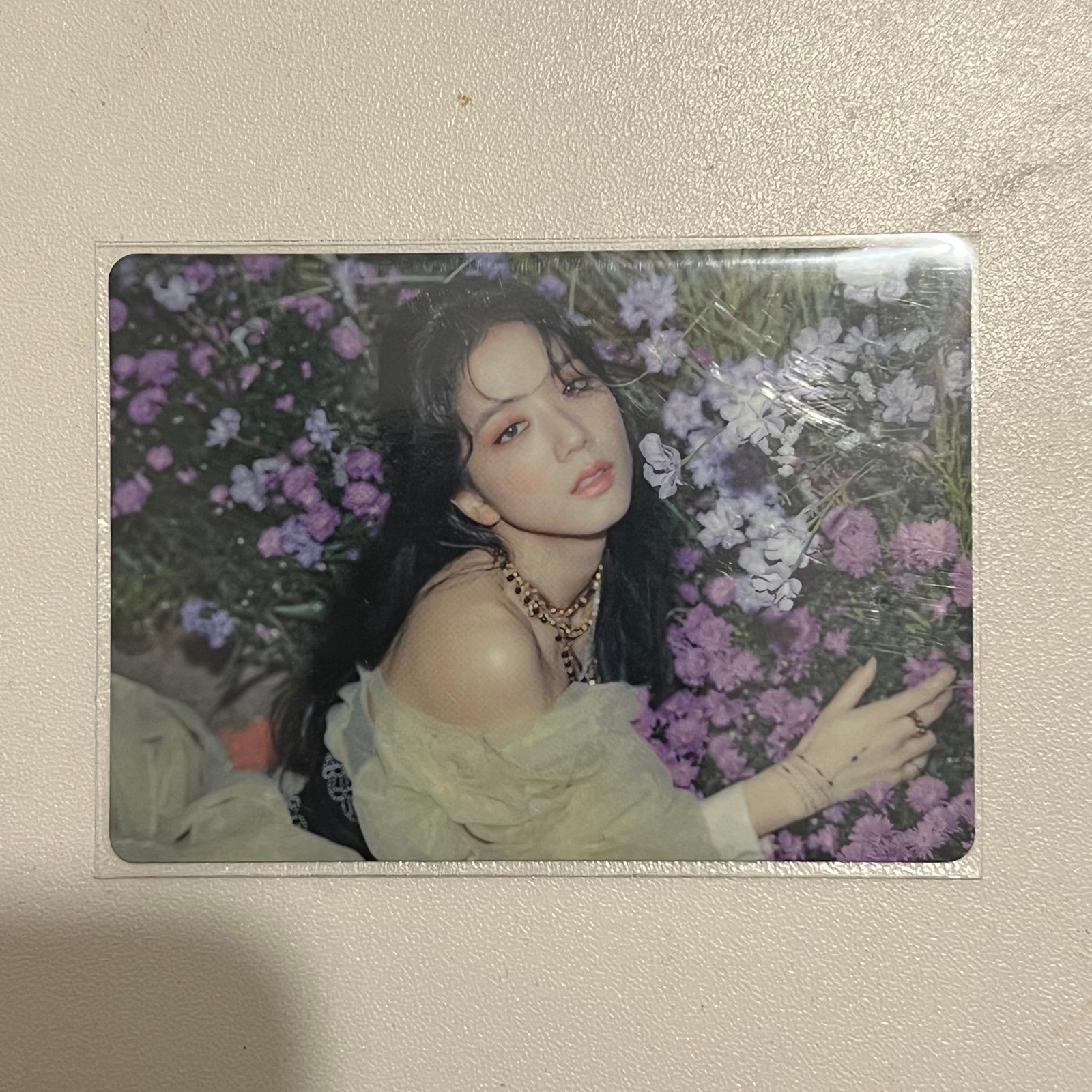 Jisoo Japan Version photocard [Flower Jisoo]