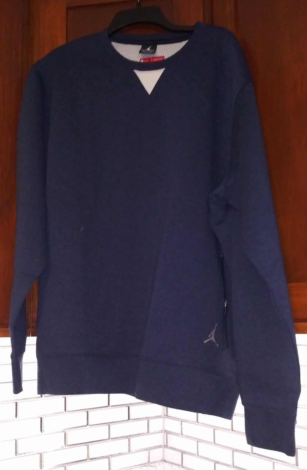 Jordan long sleeve Pullover Mens XXL