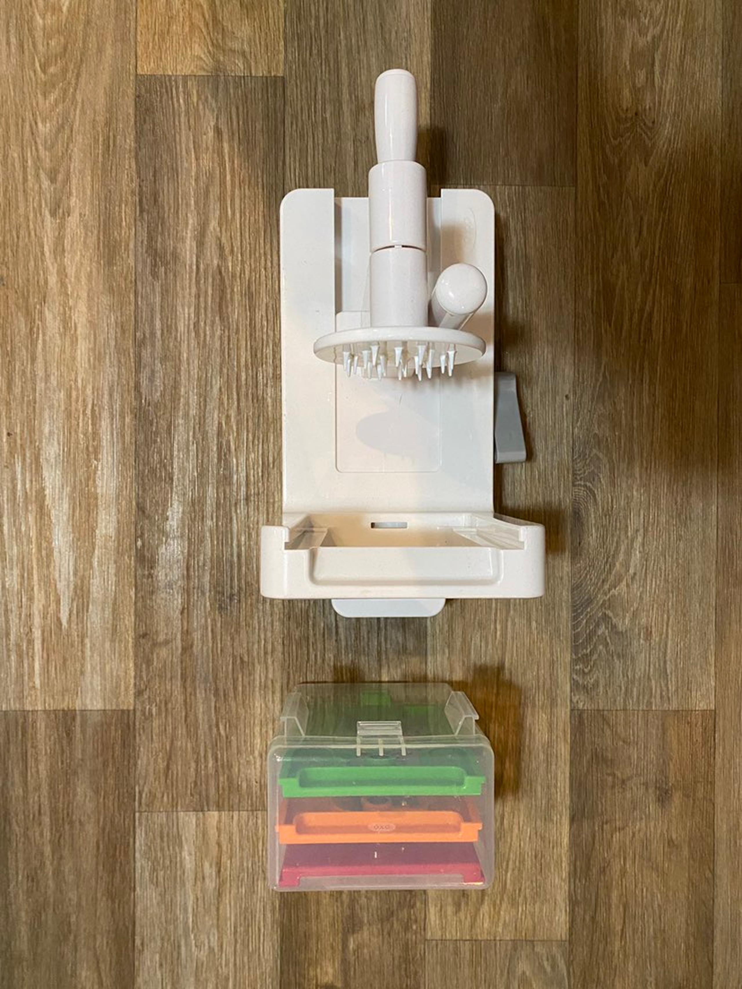 OXO Good Grips® Tabletop Spiralizer
