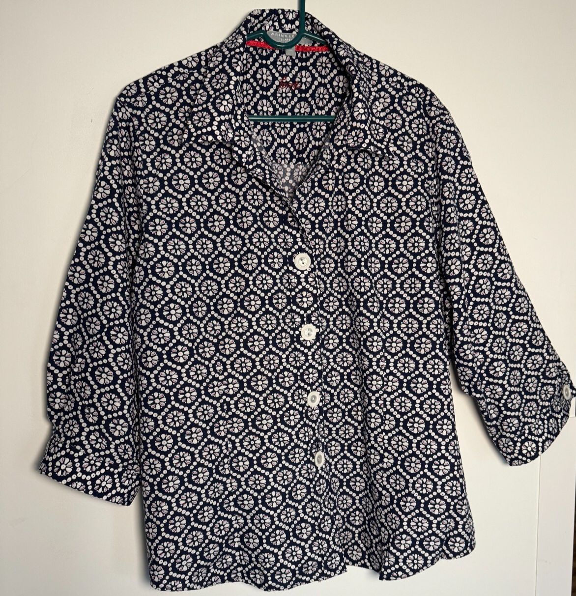 Foxcraft Women's Blouse Wrinkle free Size 20W Blue with red/white-Shaped Fit