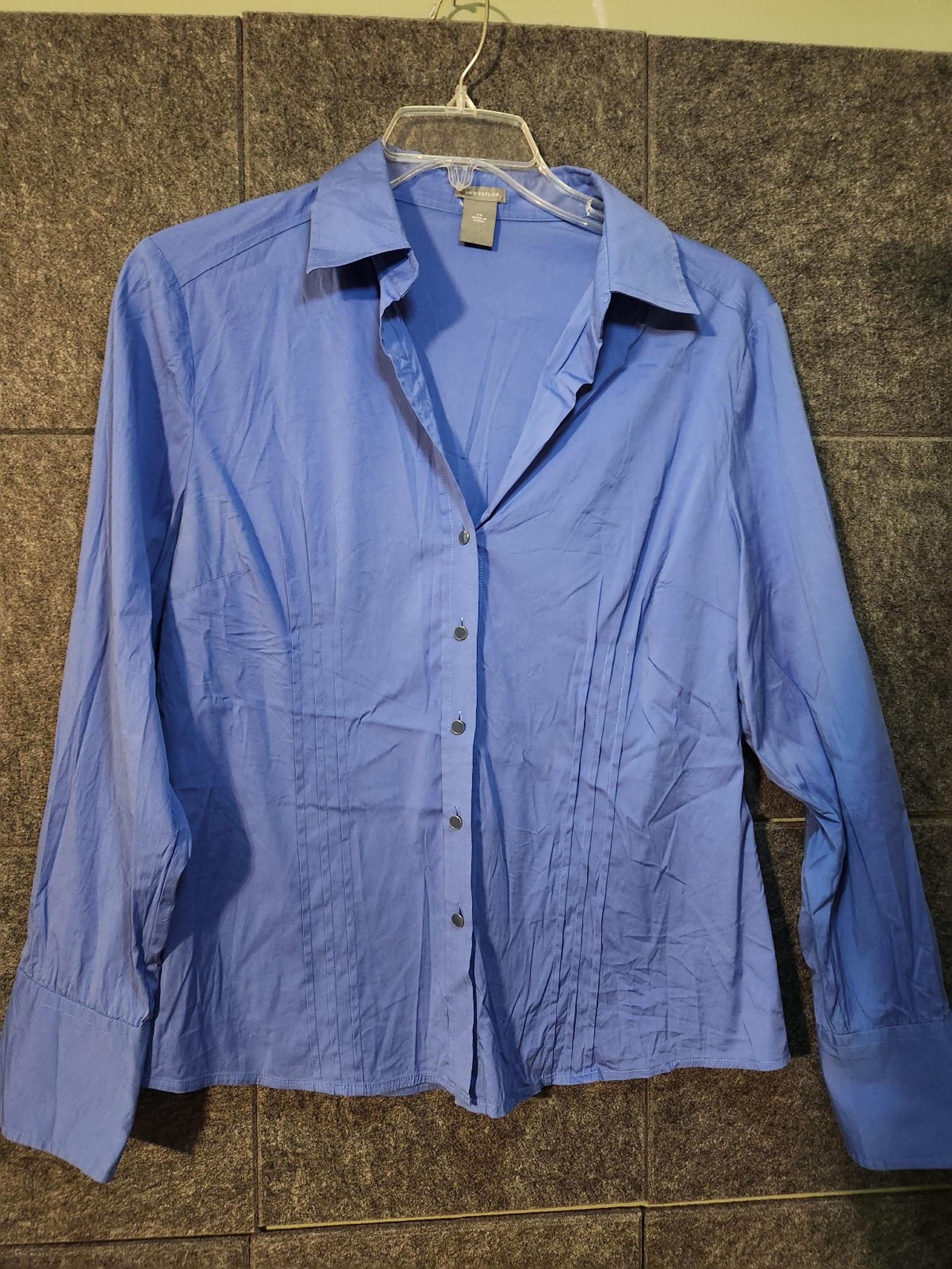 Ann Taylor Women's Blue Blouse Button Down Shirt Long Sleeve Size 14
