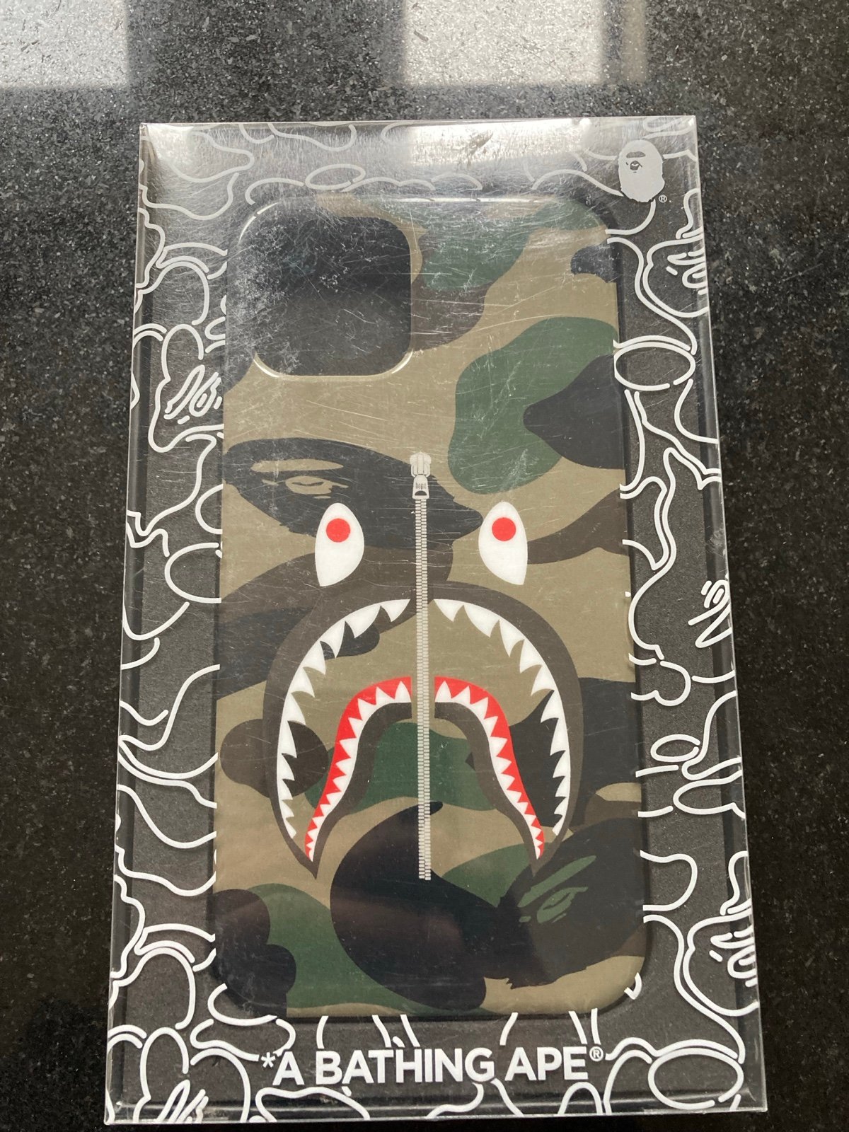 BAPE A BATHING APE ABC CAMO SHARK IPHONE GREEN 12/12 PRO CASE.