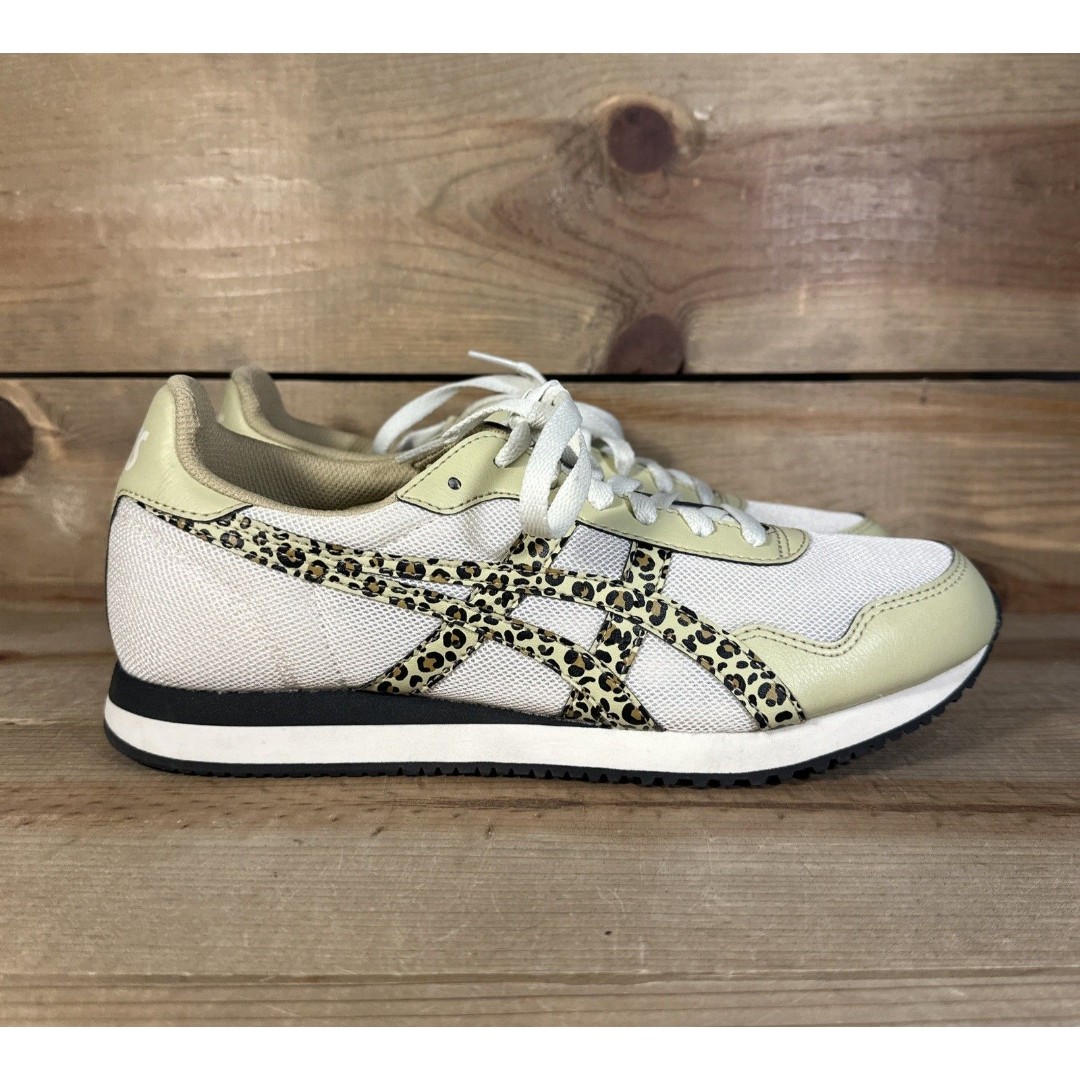 NEW Women’s Size 9.5 - ASICS Tiger Runner Birch Sand Low Top Sneakers 1202A409