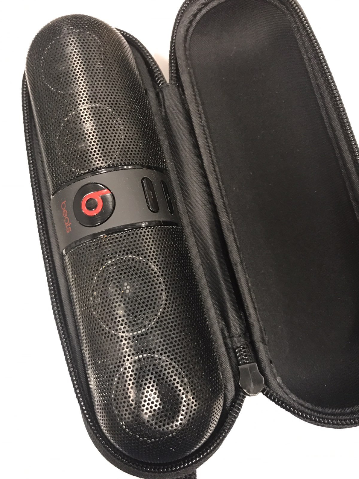 BeatsPill Black Bluetooth Speaker