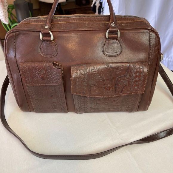 Leaders in Leathers handbag tooled
