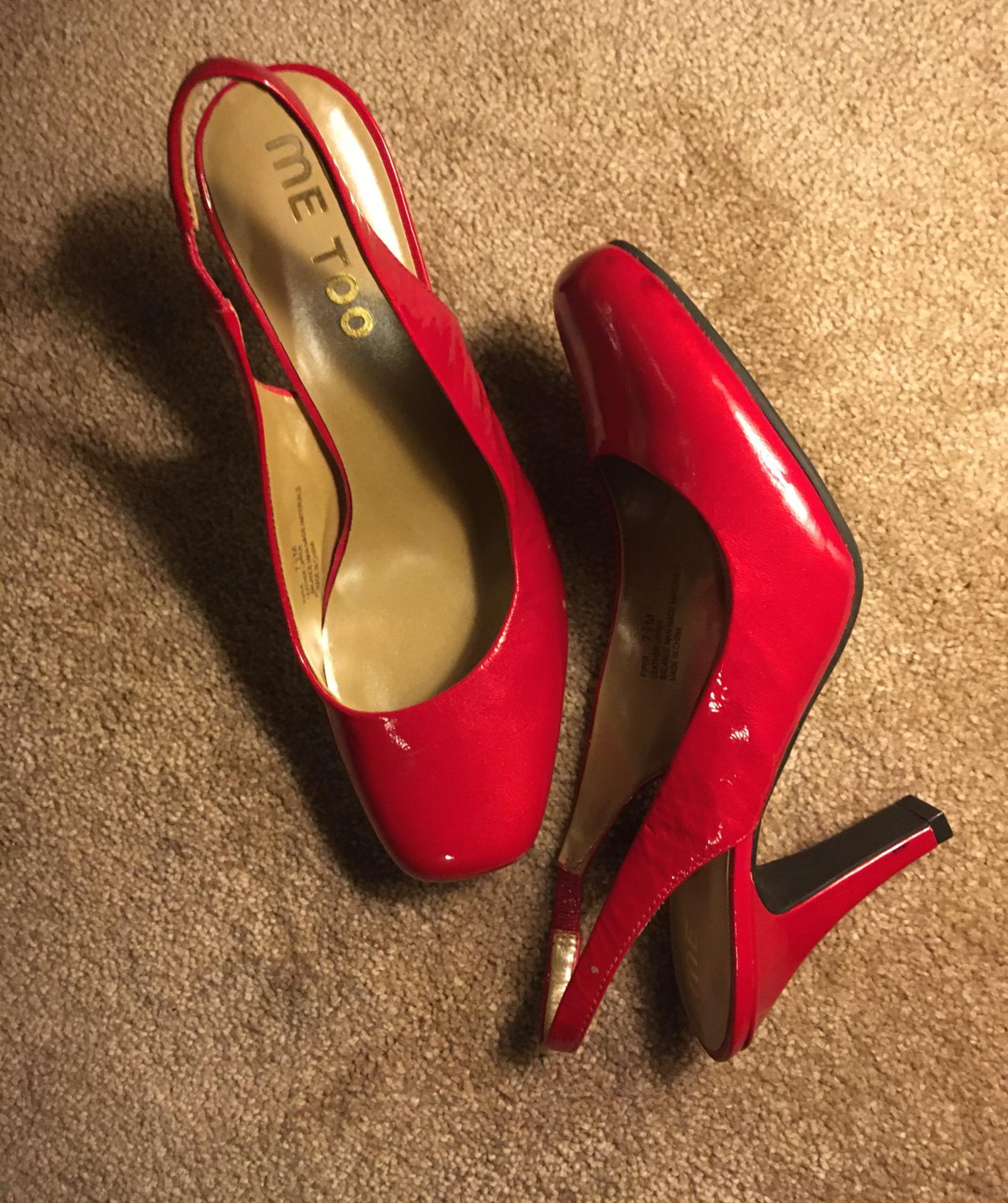 Me too womens size 8 sling back stiletto