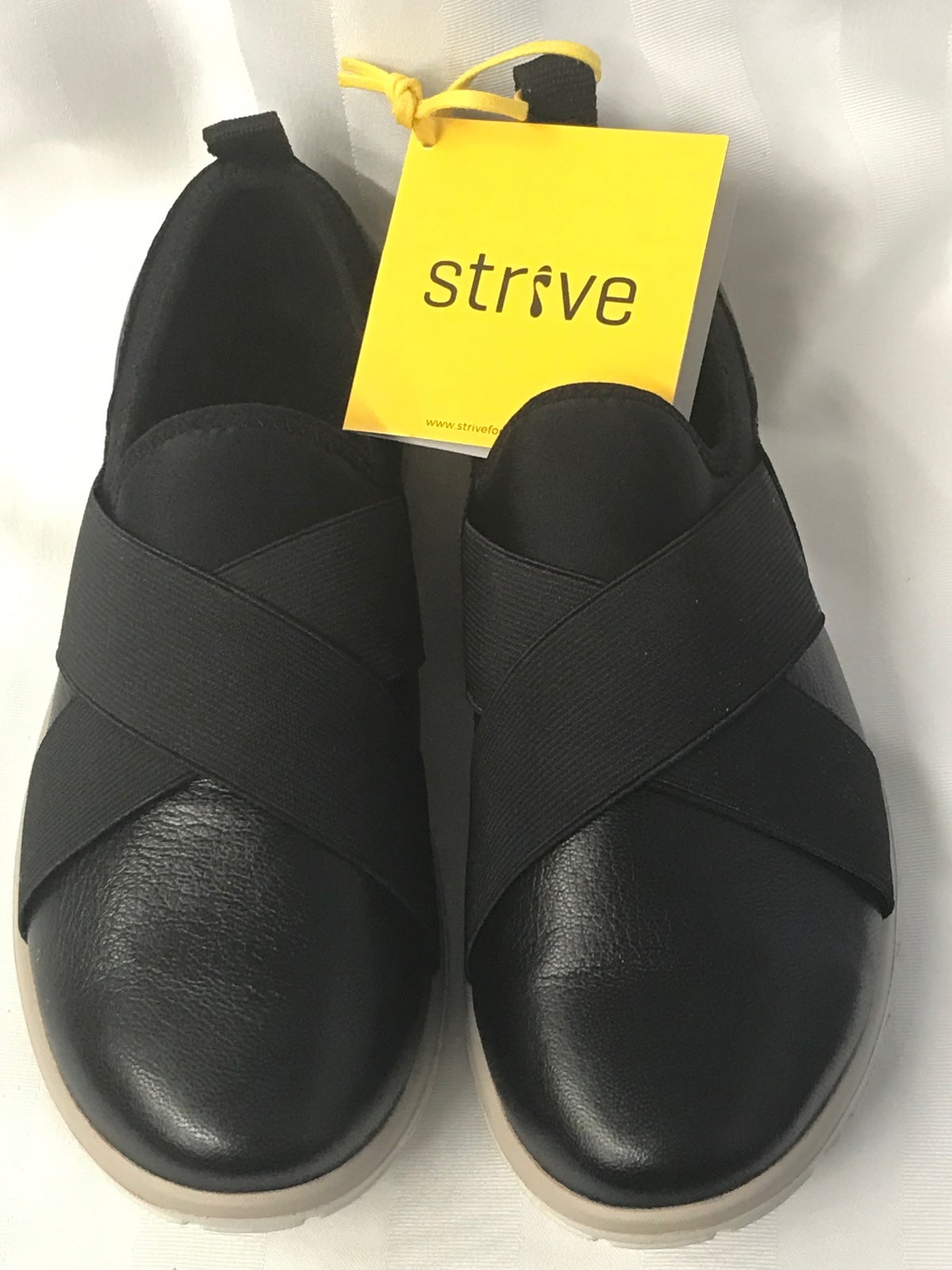 Strive Metz Womens Shoes size 5new