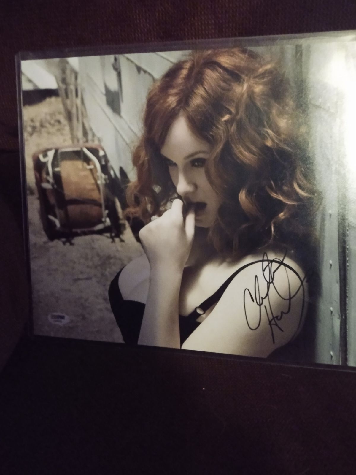 Christina Hendricks Sexy Signed 11x14 PSA/DNA COA Autograph Mad Men Good Girls