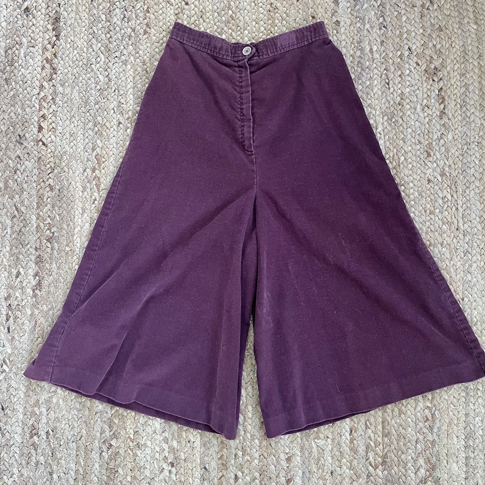 Vintage 70s White Stag brown corduroy culottes