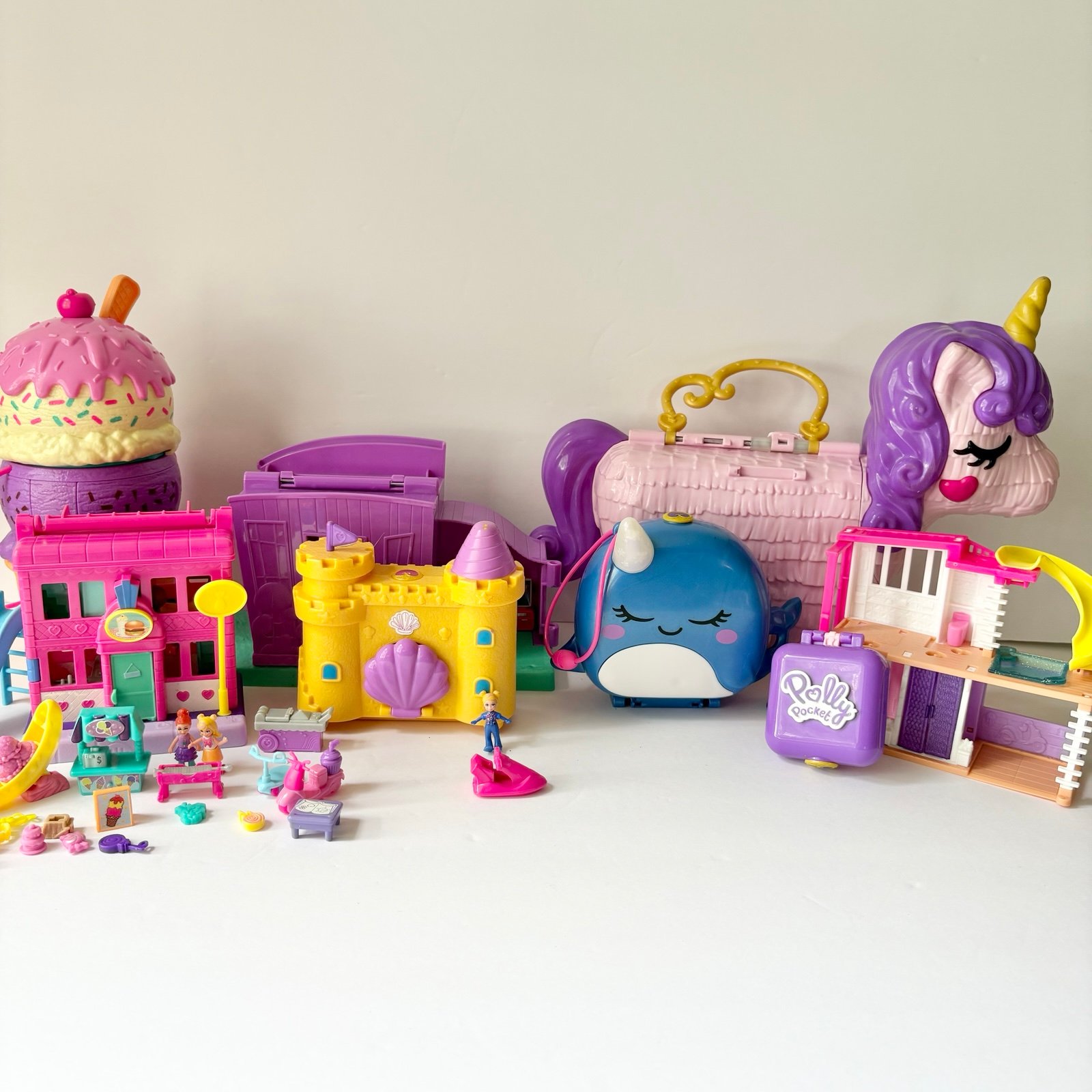 Polly Pocket Micro Doll & Playset Lot
