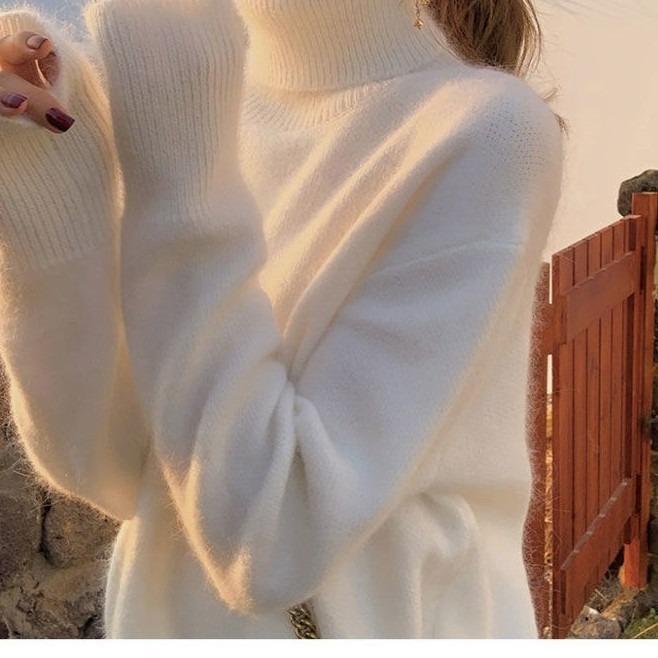 Brand new white turtleneck sweater