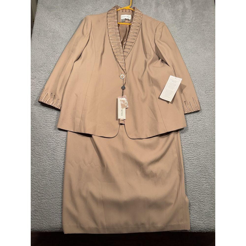NWT Nicole Nites Skirt Suit Brown Beige Jacket Skirt Stretch Lined Size 22
