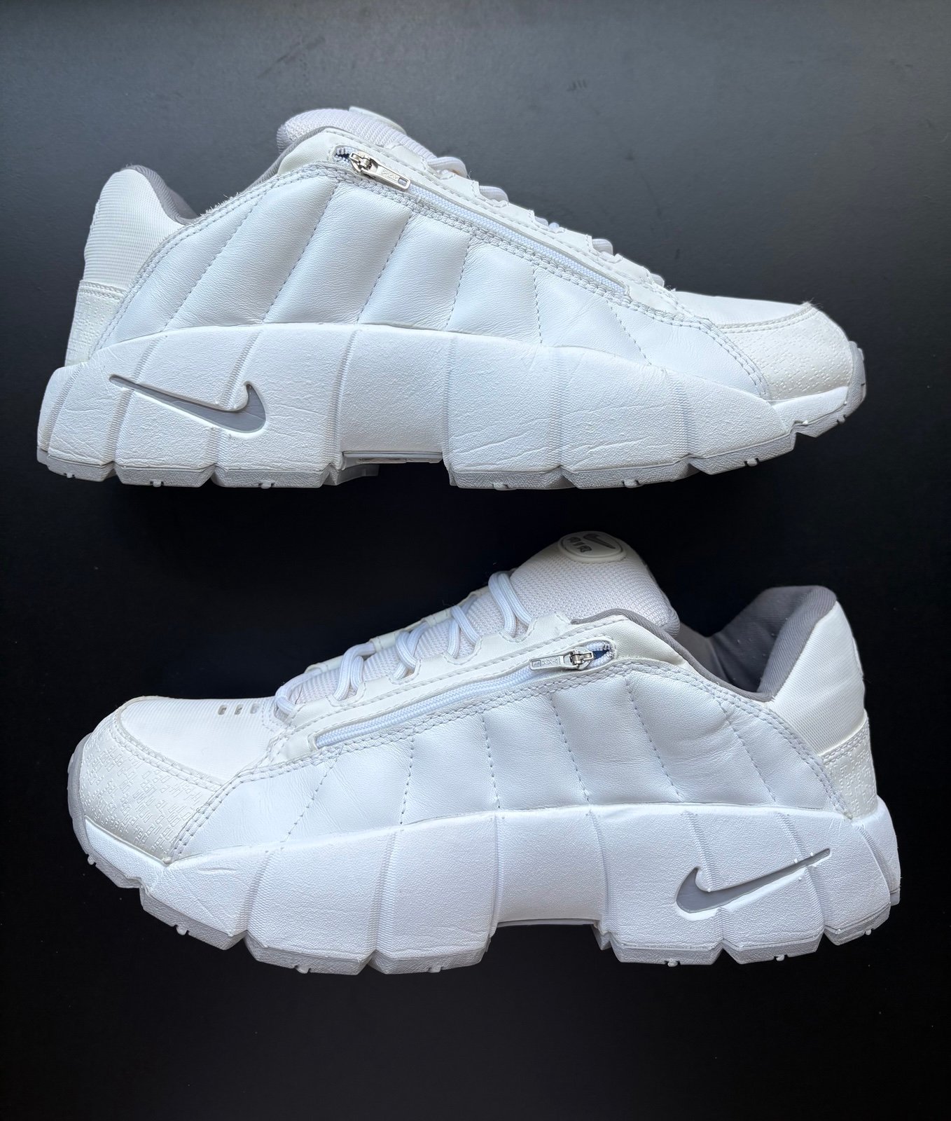 Vintage Nike Air Stronghold training sneakers 2001 white 173291-101 Size 12