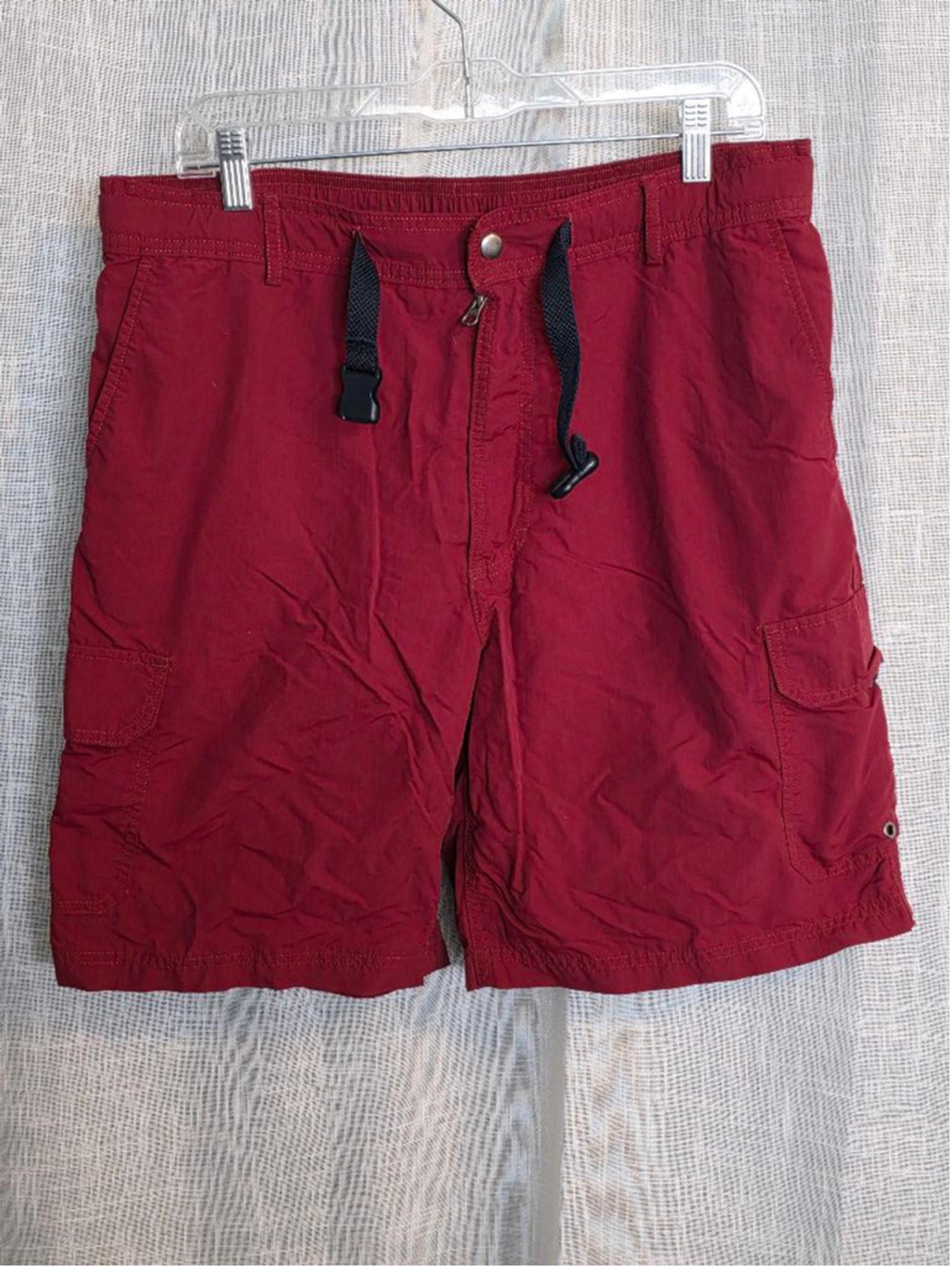 Men's Lands' End Cargo Shorts Size L Red