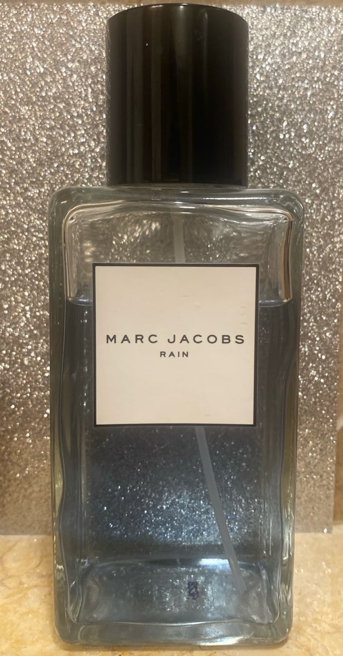 Marc Jacobs RAIN Original formula EDT. Hugh 10 oz high partial