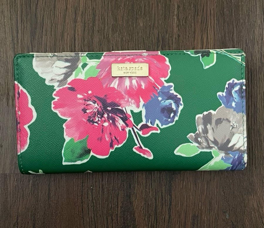 Kate Spade Grant Street Stacy Spring Bloom Grainy Bi-Fold Women’s Wallet Floral