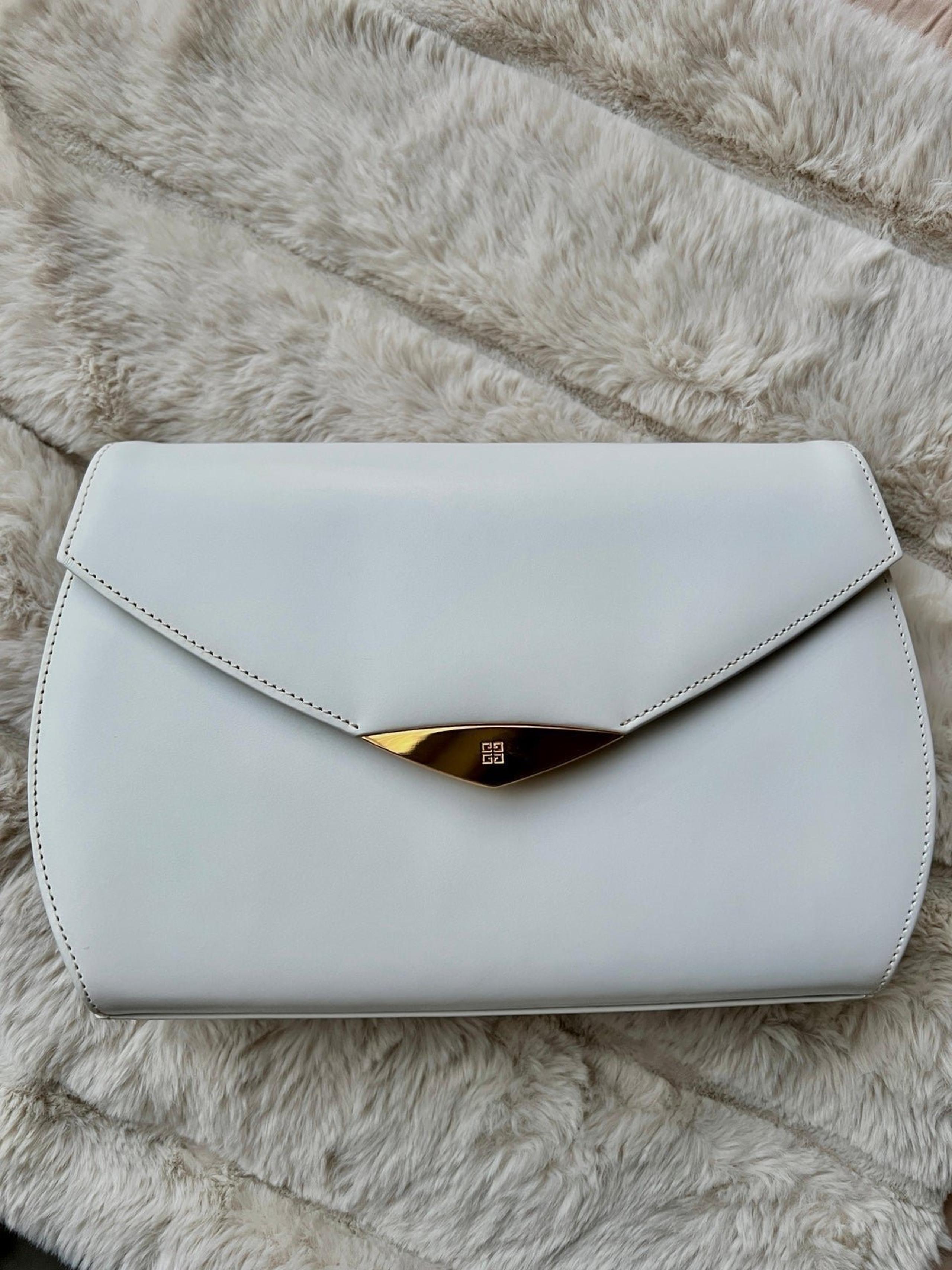 GIVENCHY SACS Vintage Authentic Crossbody bag