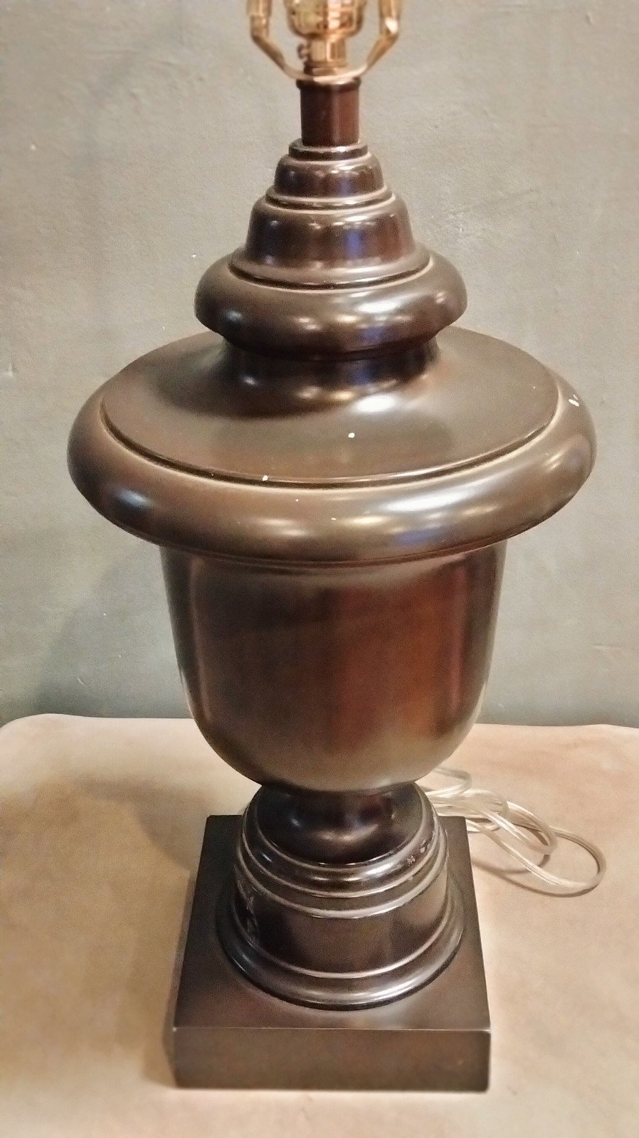 Robert Abbey Templeton Bronze Trophy Urn Table Lamp