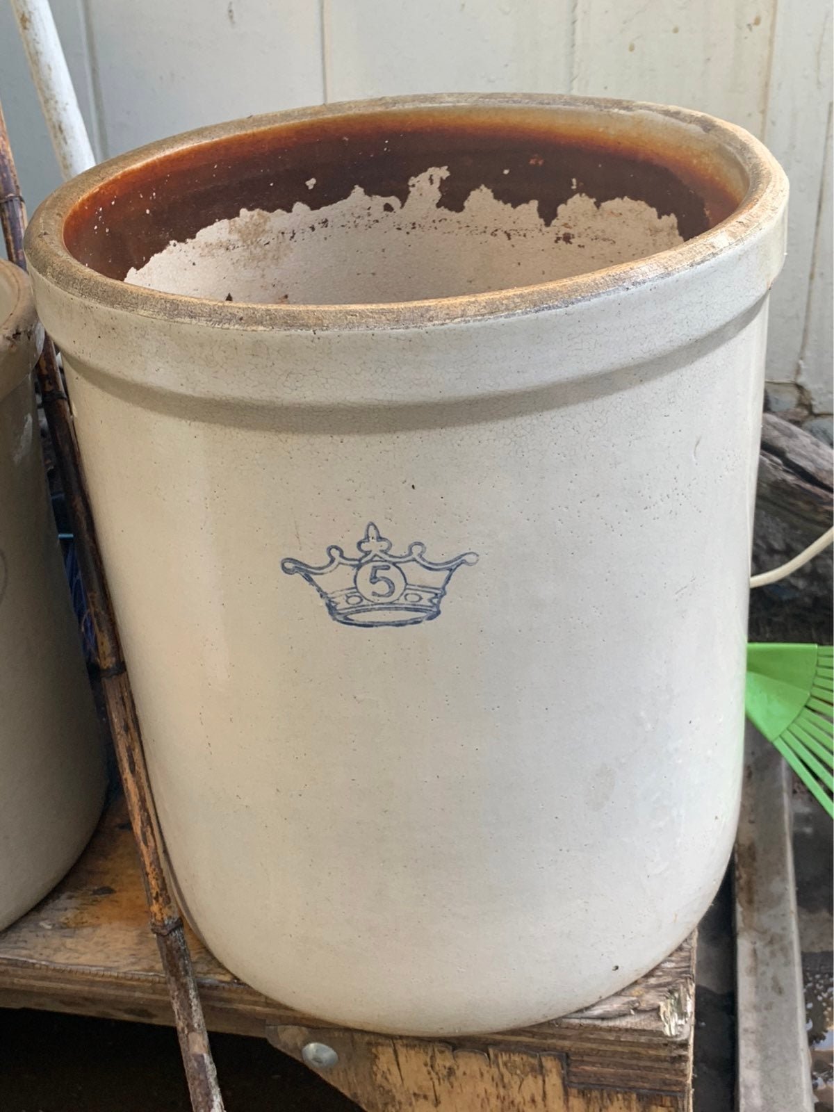 Gorgeous Antique 5 gal 'Crown' Crock