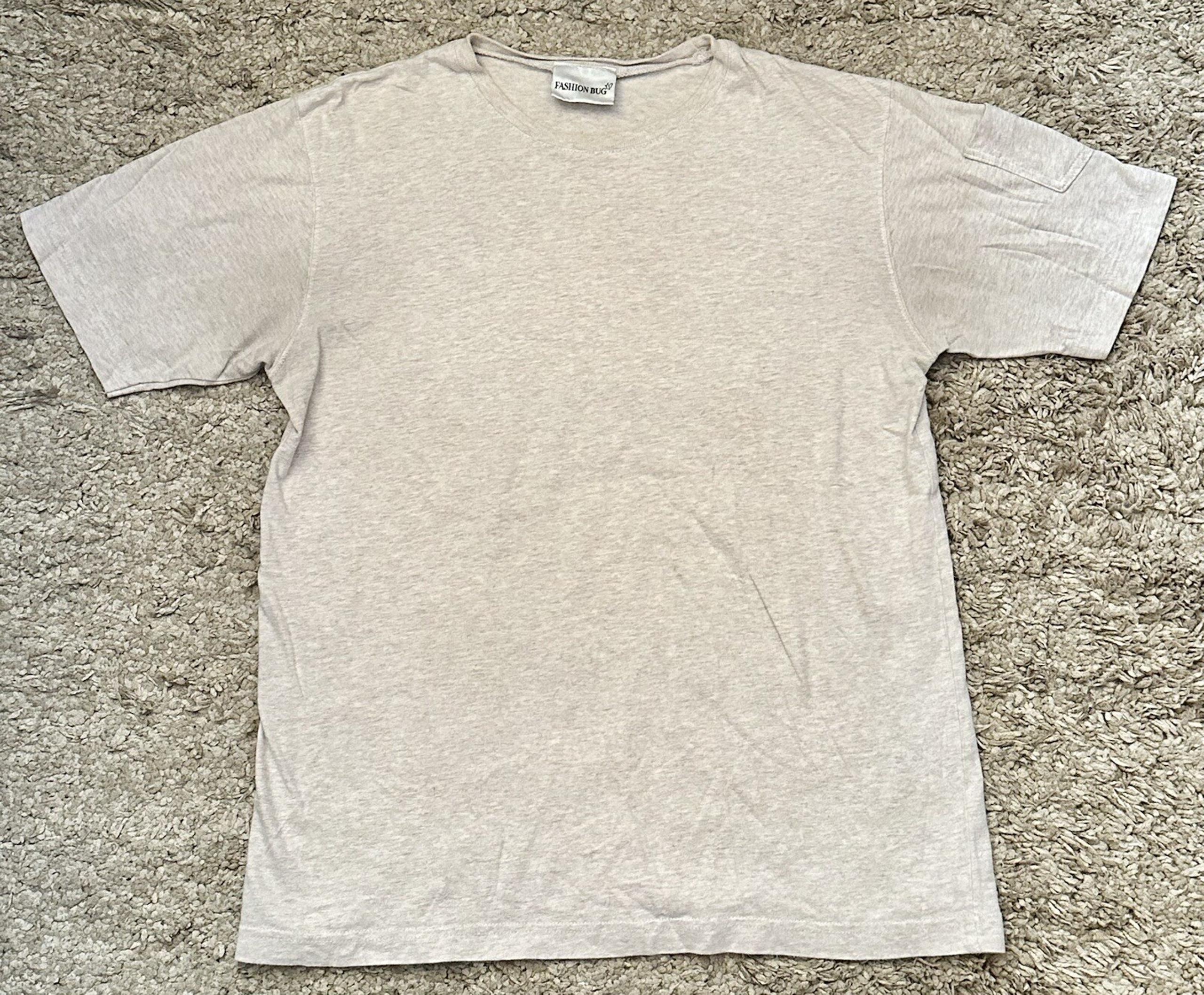 Vintage Fashion Bug Women’s M Beige Crew Neck Sleeve Pocket Short Sleeve T-Shirt