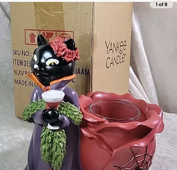 Yankee Candle Sophia Madame Chatte Votive Candle Holder - Halloween Vampire Cat