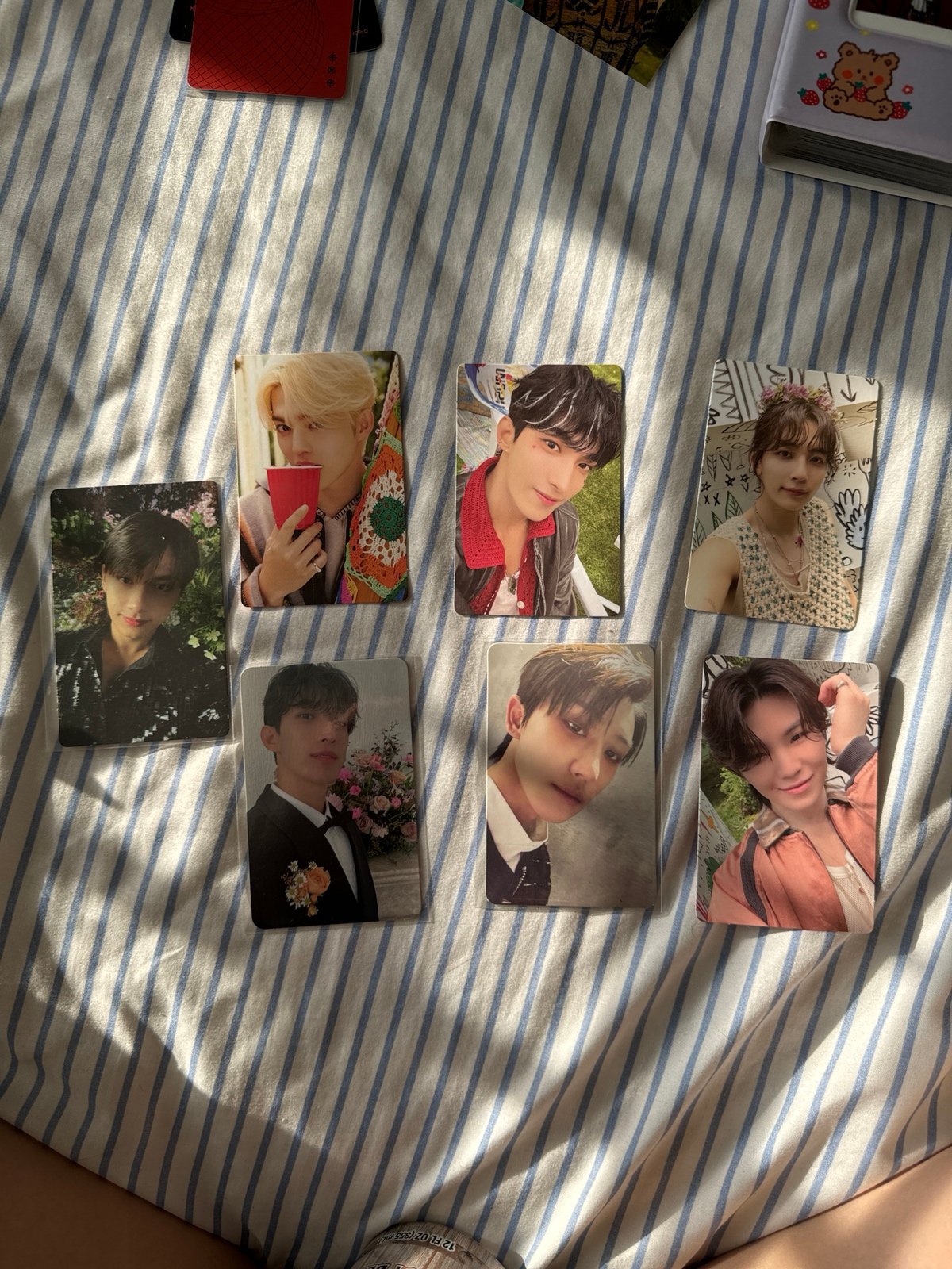 Seventeen photocards