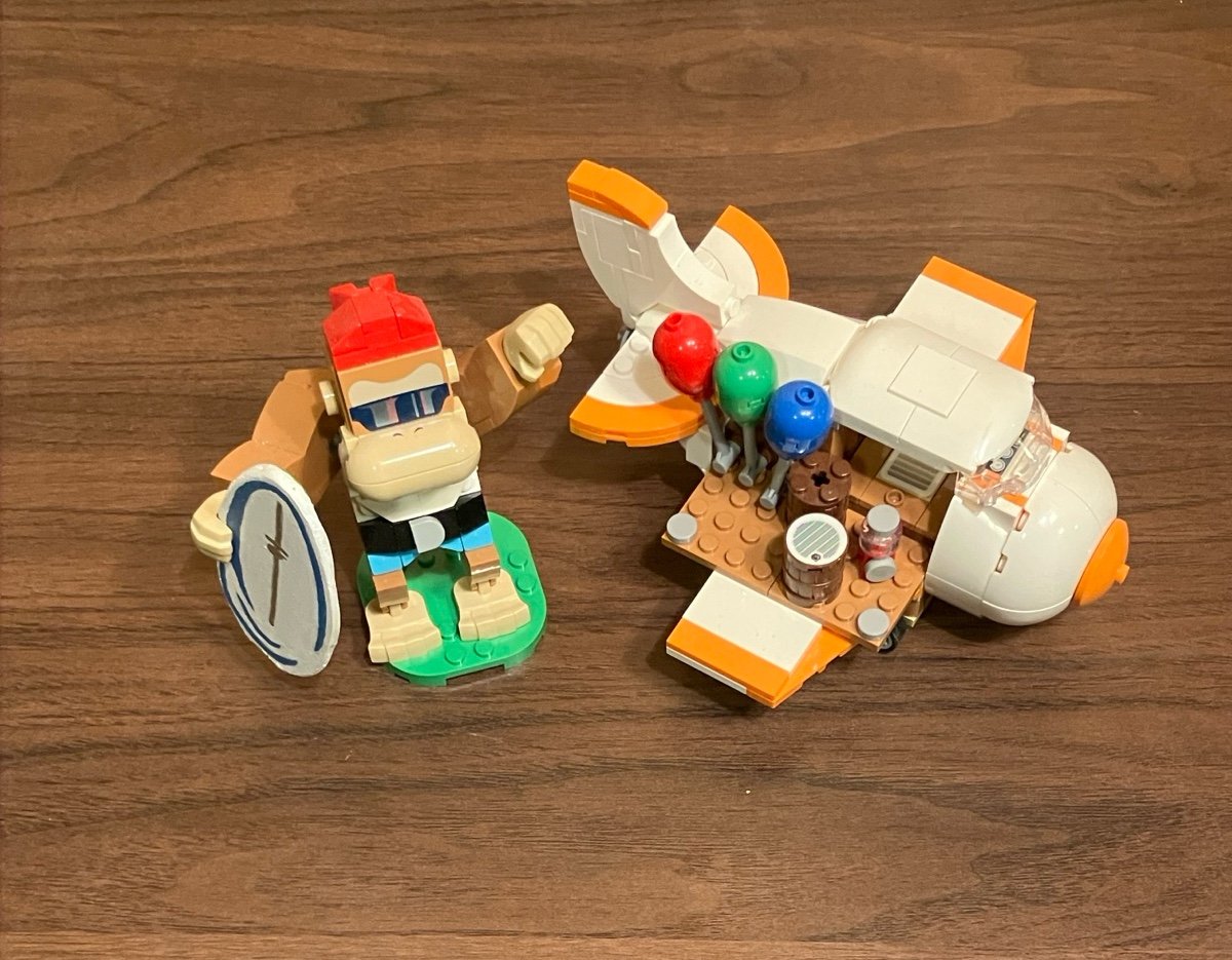 Lego Funky Kong 71425 Ninendo Super Mario Minifigure Airplane Surfboard Fig