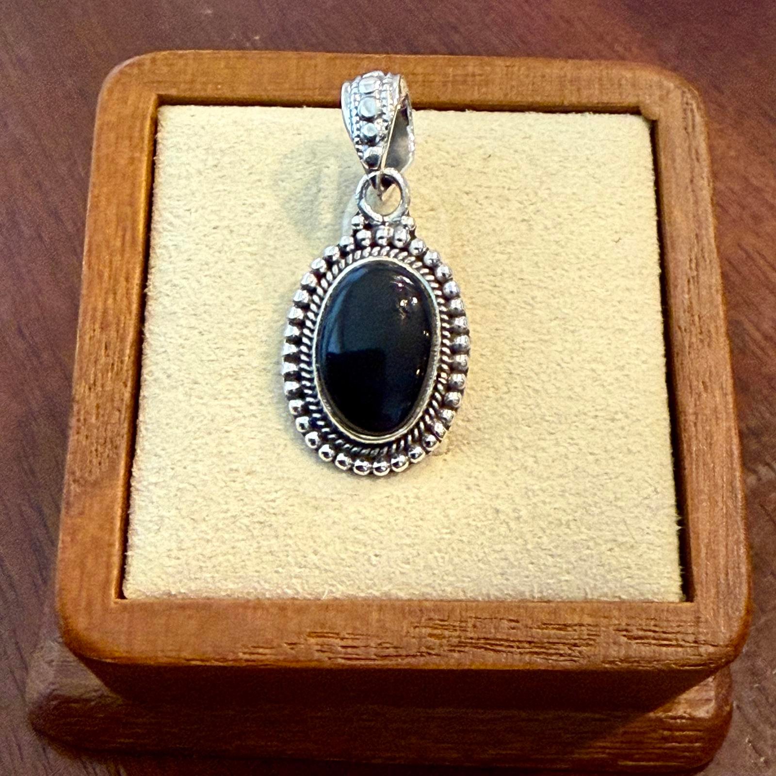 Natural Black Onyx Oval Pendant Necklace 925 Sterling Silver