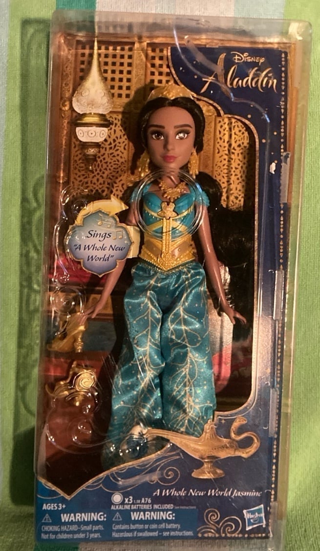 New Disney Aladdin singing Jasmine Doll