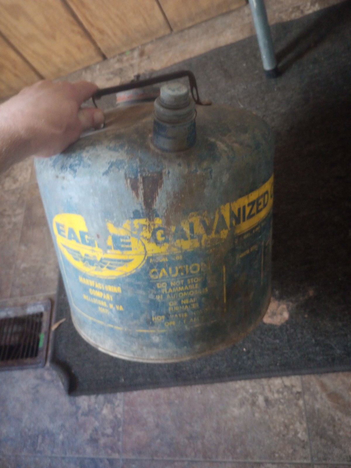 metal gas can
