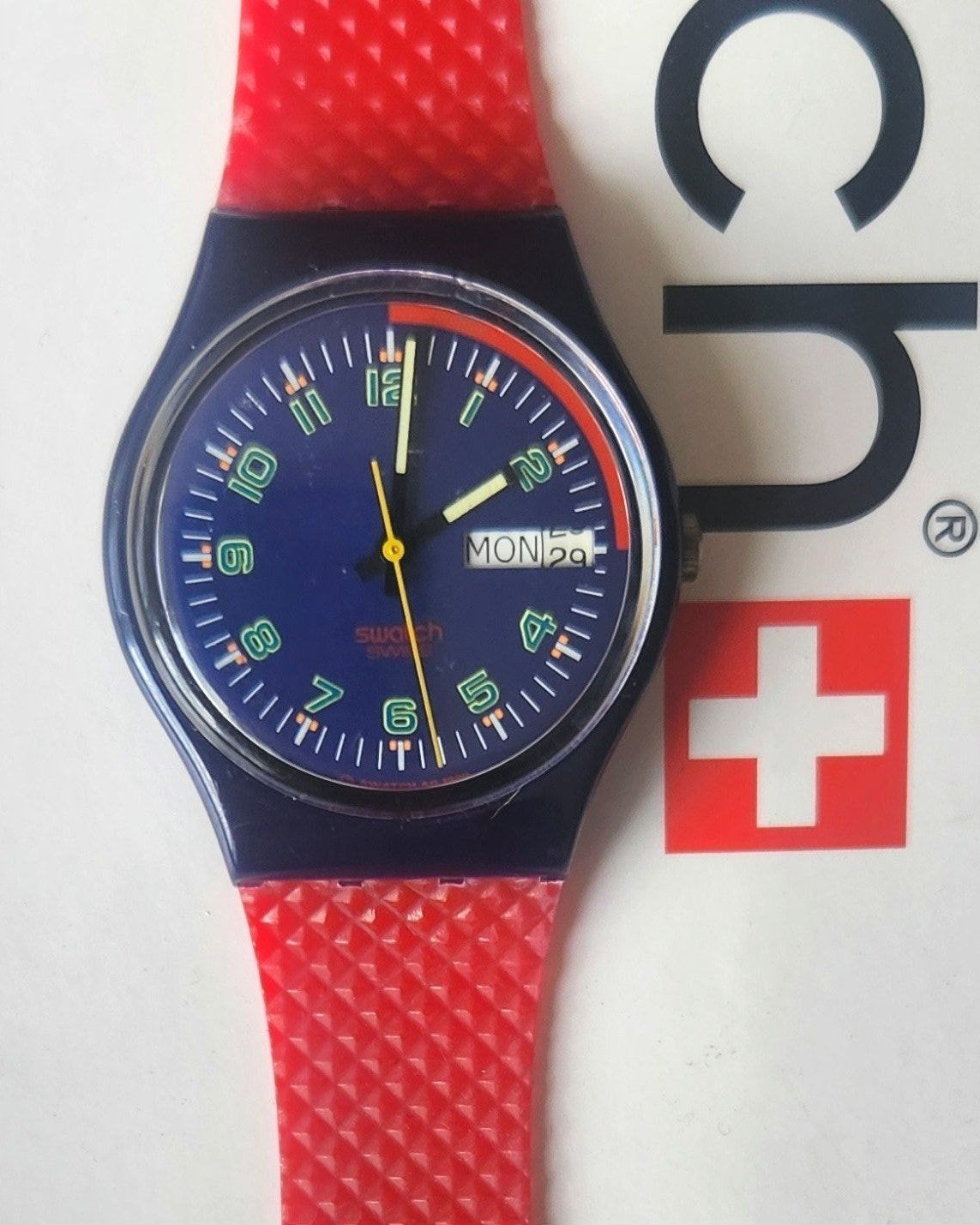 Swatch GOOD SHAPE GN113 1990 Standard Gents Daydate watch New old stock