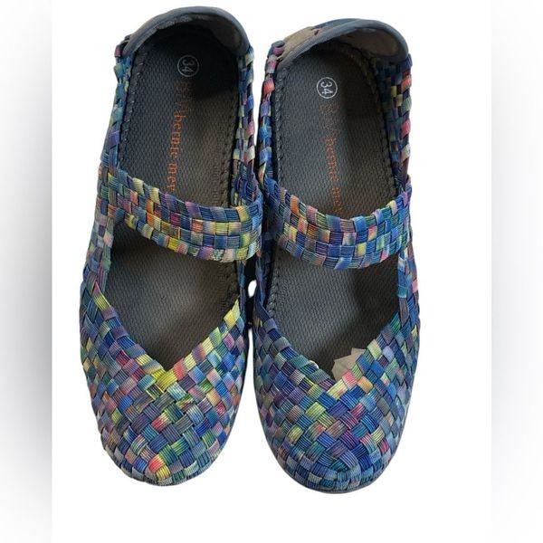 NIB Bernie Merv Kids Girls Cuddly Multi Color Mary Jane Ballet Flats Size 1-1.5