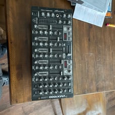 behringer mixer