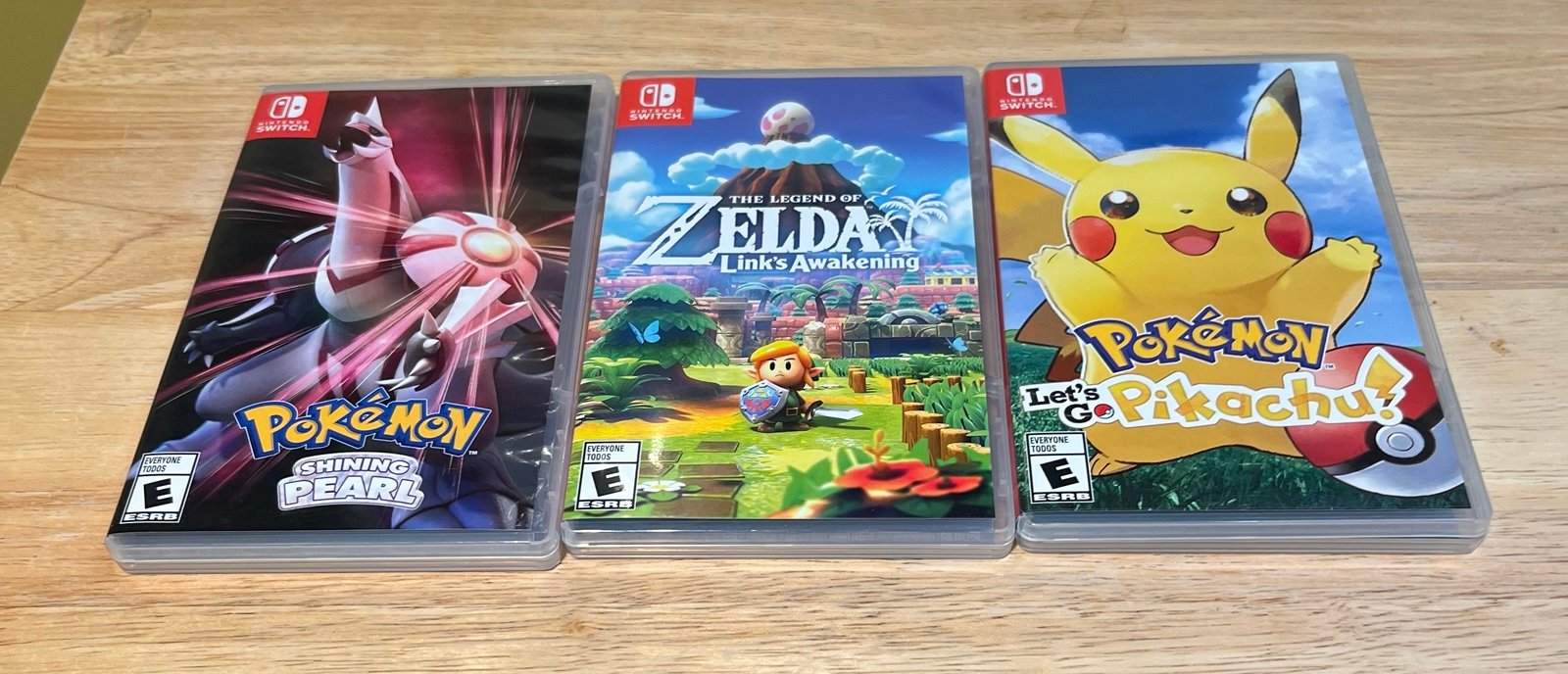 Nintendo Switch Game Lot of 3 Games 2 Pokémon Games & Zelda Link's Awakening