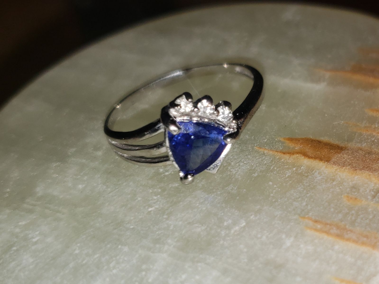 1 ct Tanzanite white gold w Diamond Ring