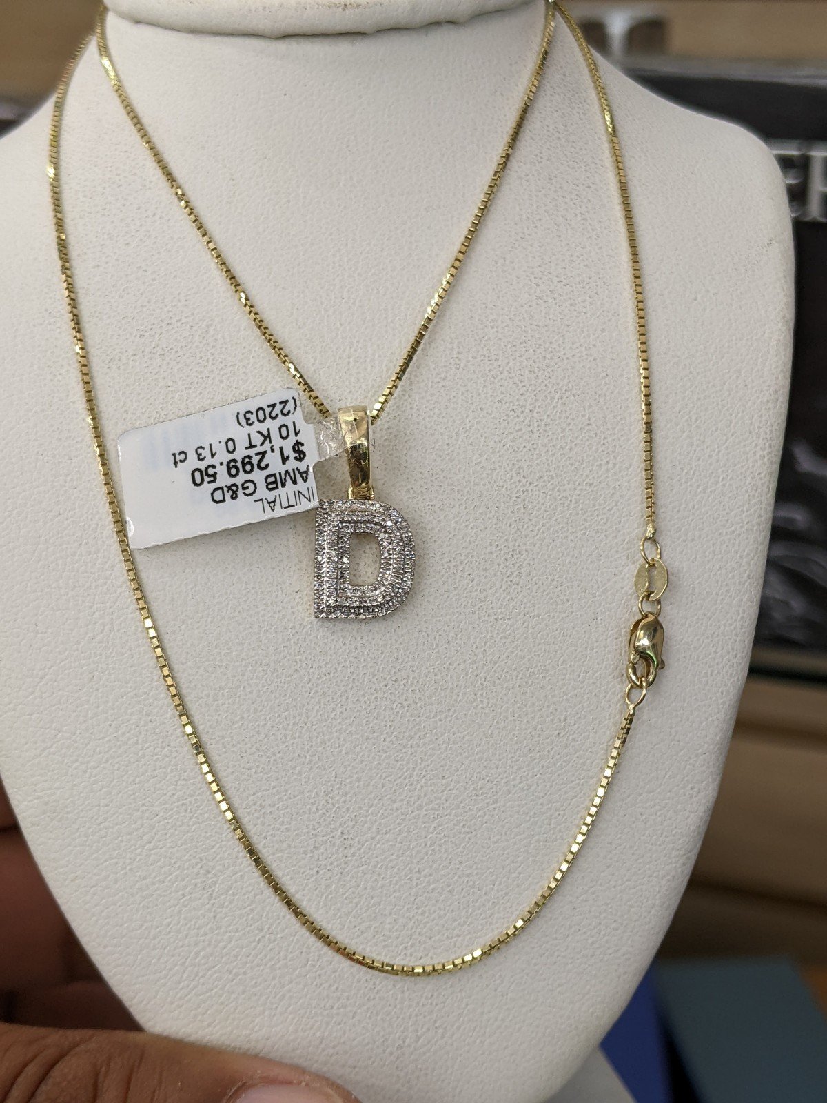 Real diamond 10kt gold pendant and chain