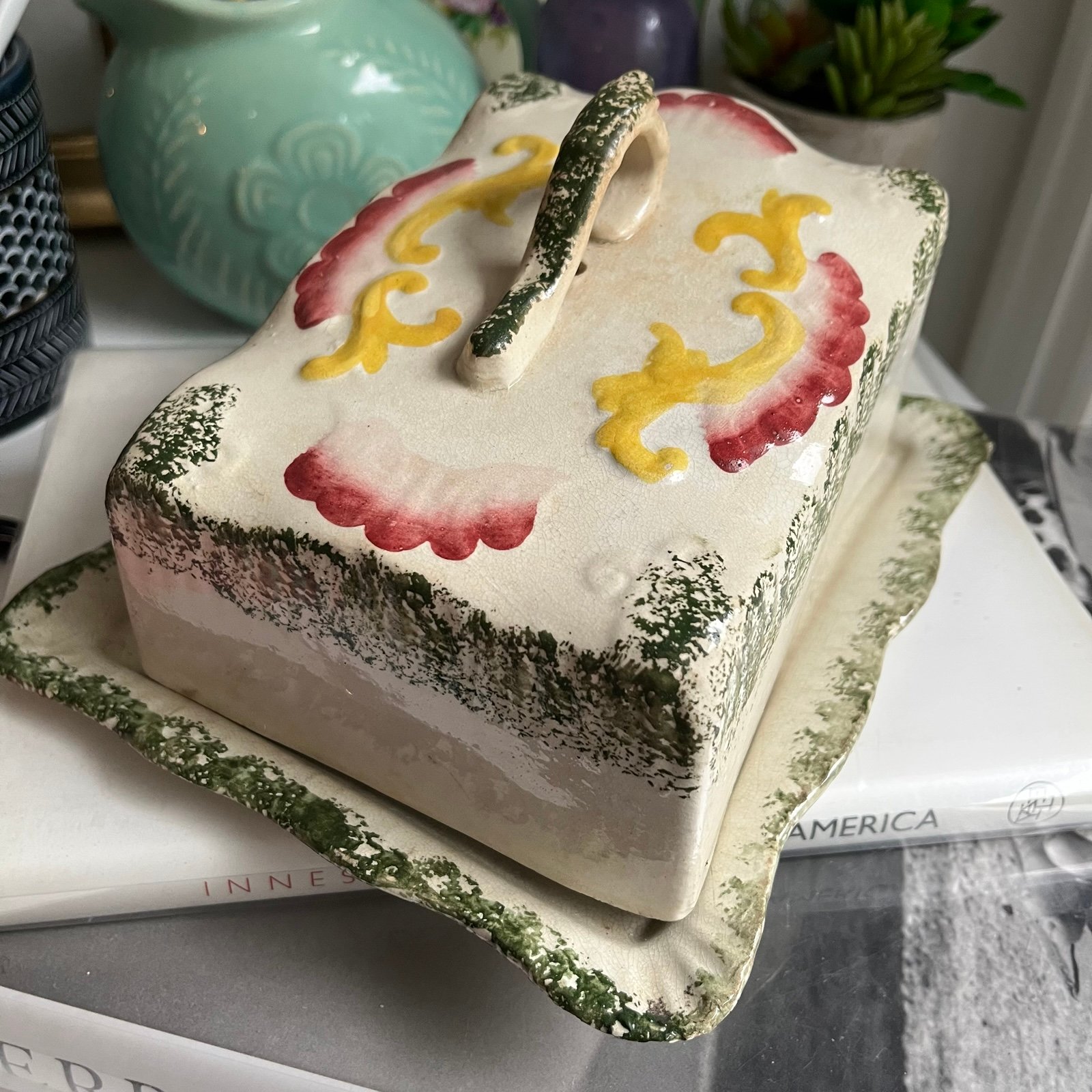 Antique English Spongeware cheese dish