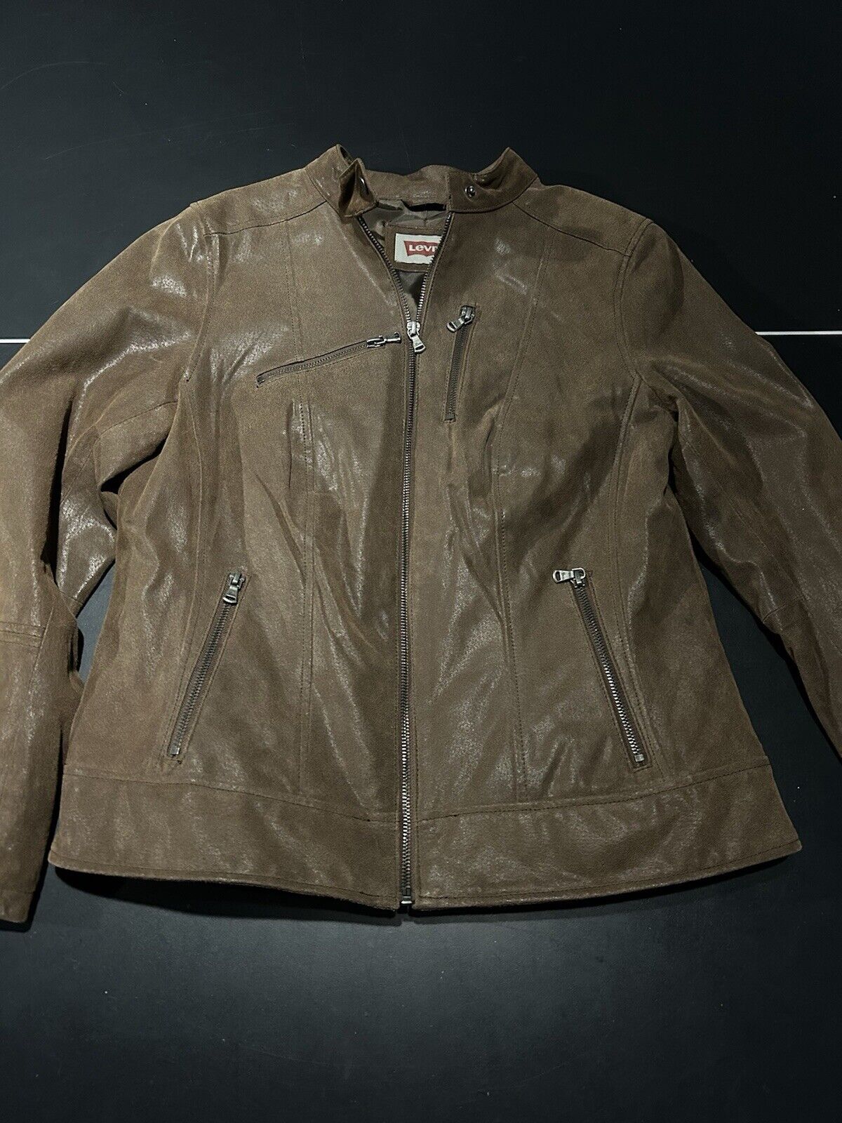 Levis womens Size L mocha color, genuine leather SUEDE cropped motorcycle Jacket