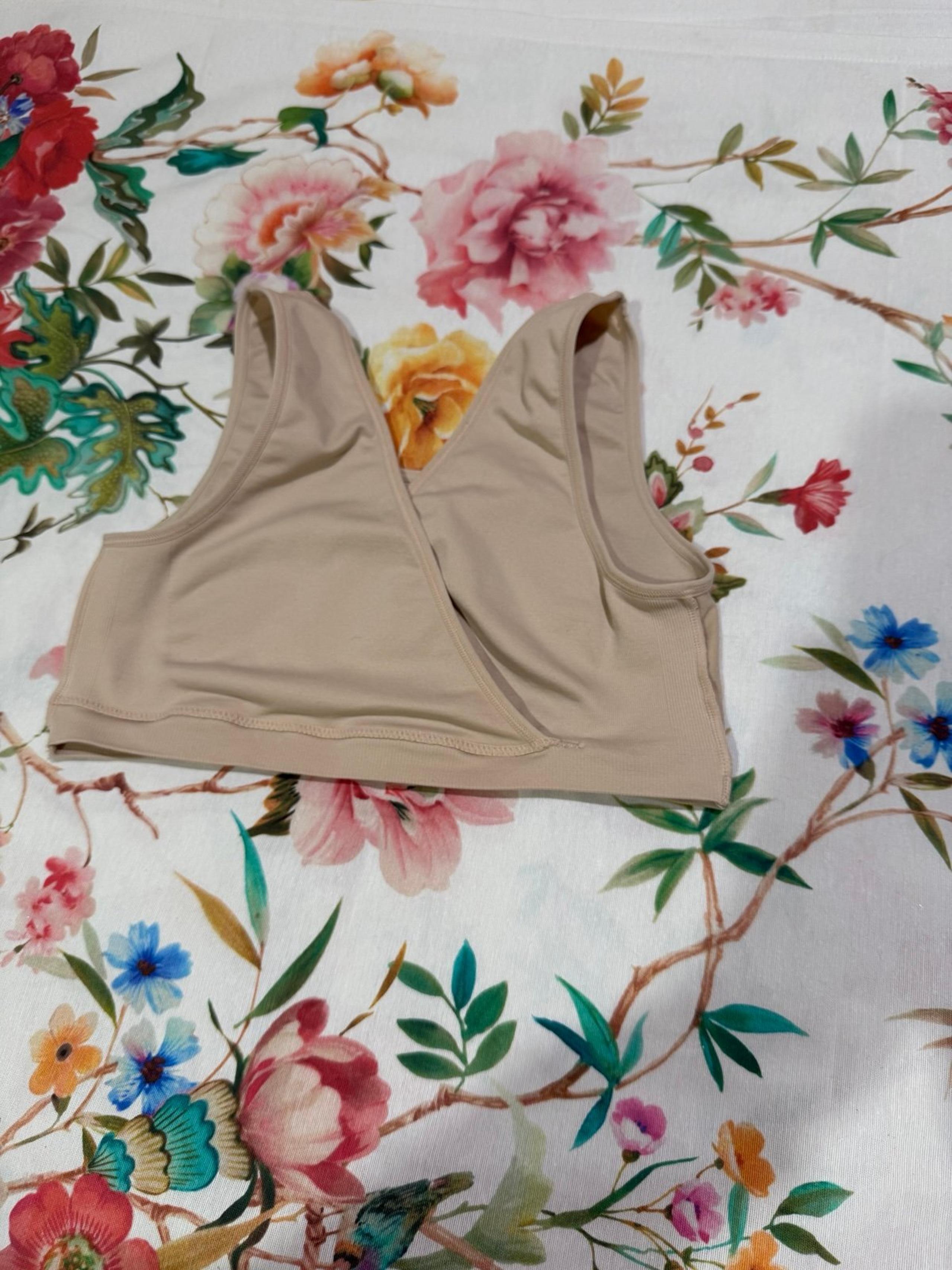 Gilligan & O'Malley Bra 
Size  S 
Women's Nursing Pullover Seamless sleep bra -