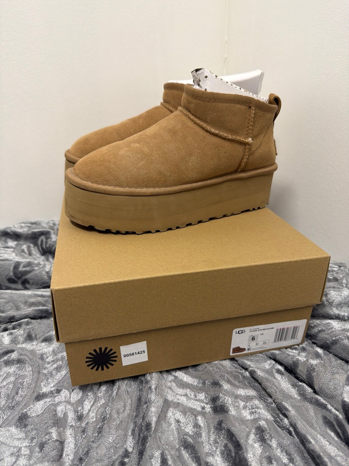 UGG classic ultra mini platform