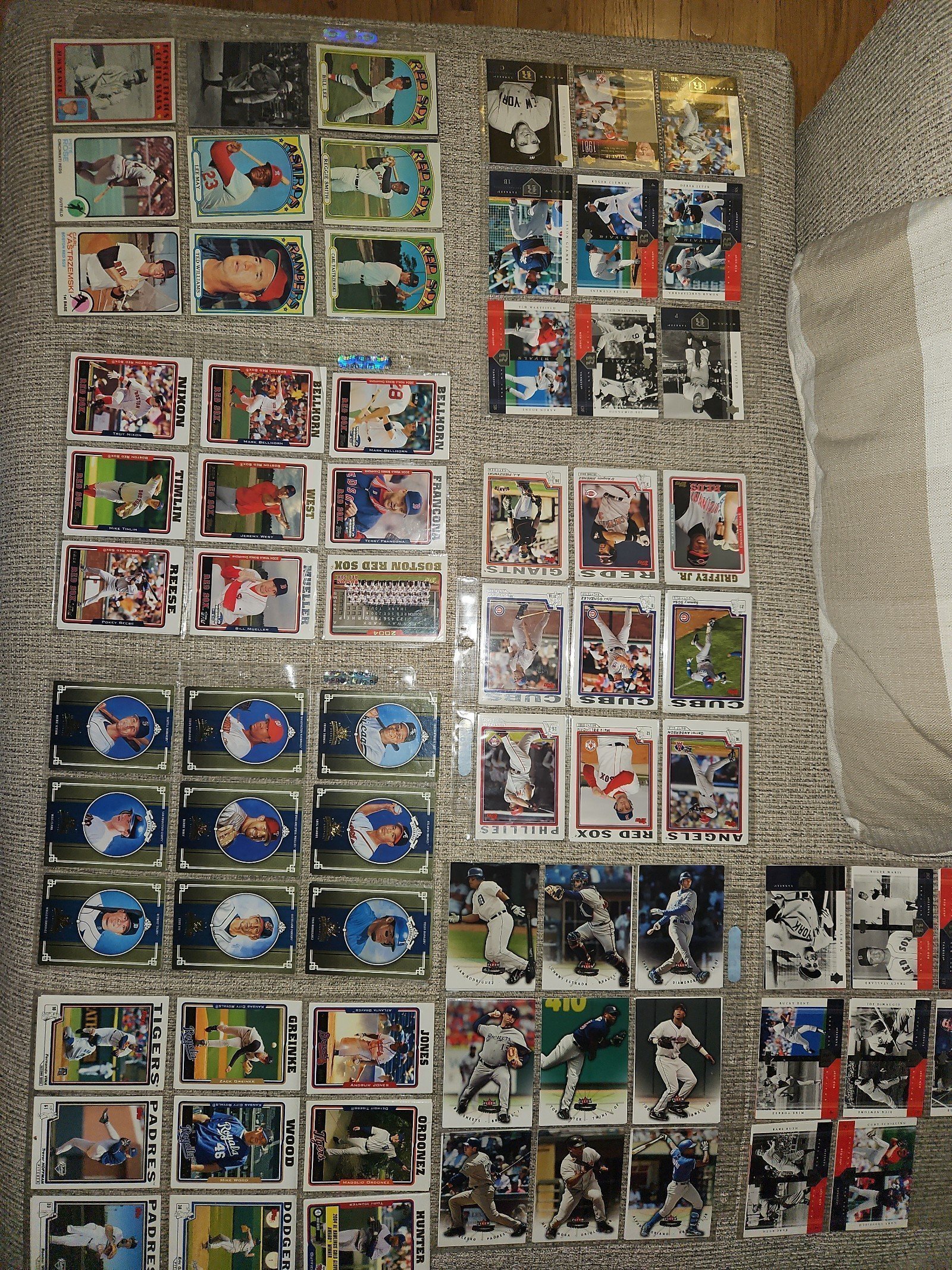 1100+Baseball cards