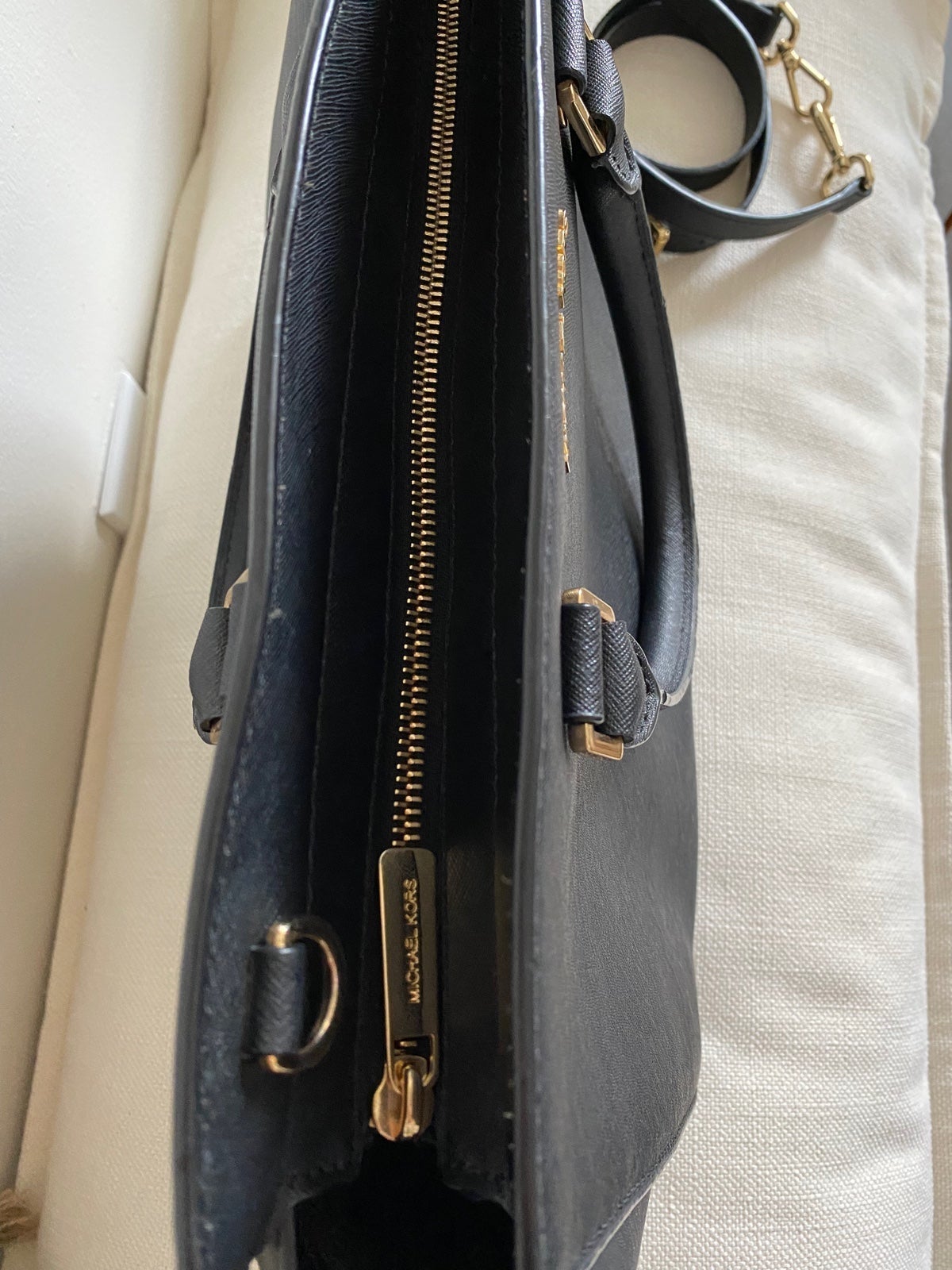 Michael Kors Selma Satchel/Purse - www.vitorcorrea.com Michael Kors Selma Satchel/Purse - www.vitorcorrea.com