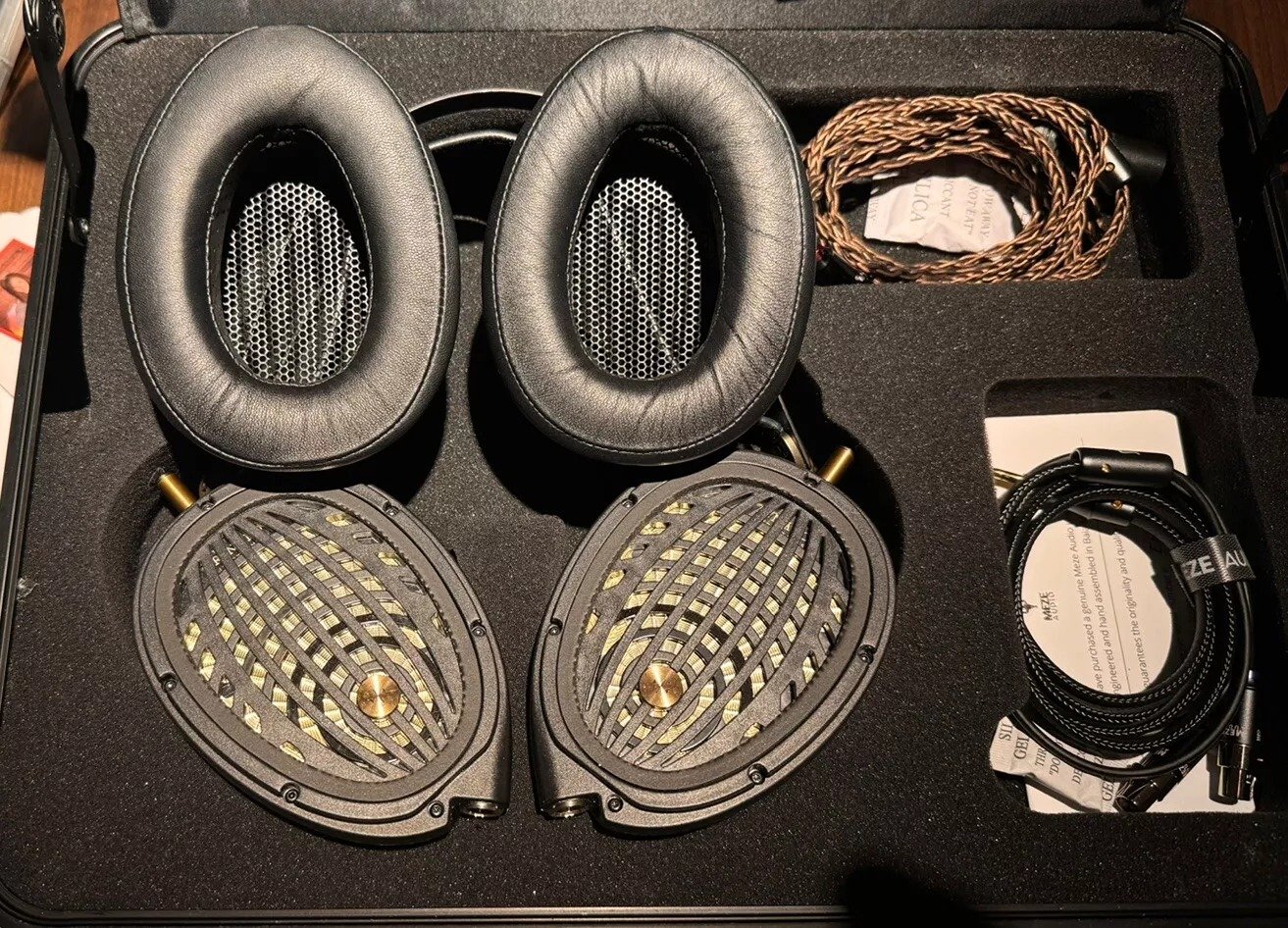 Meze Empyrean Planar Magnetic Headphones Mint Condition w/ case and extra pads