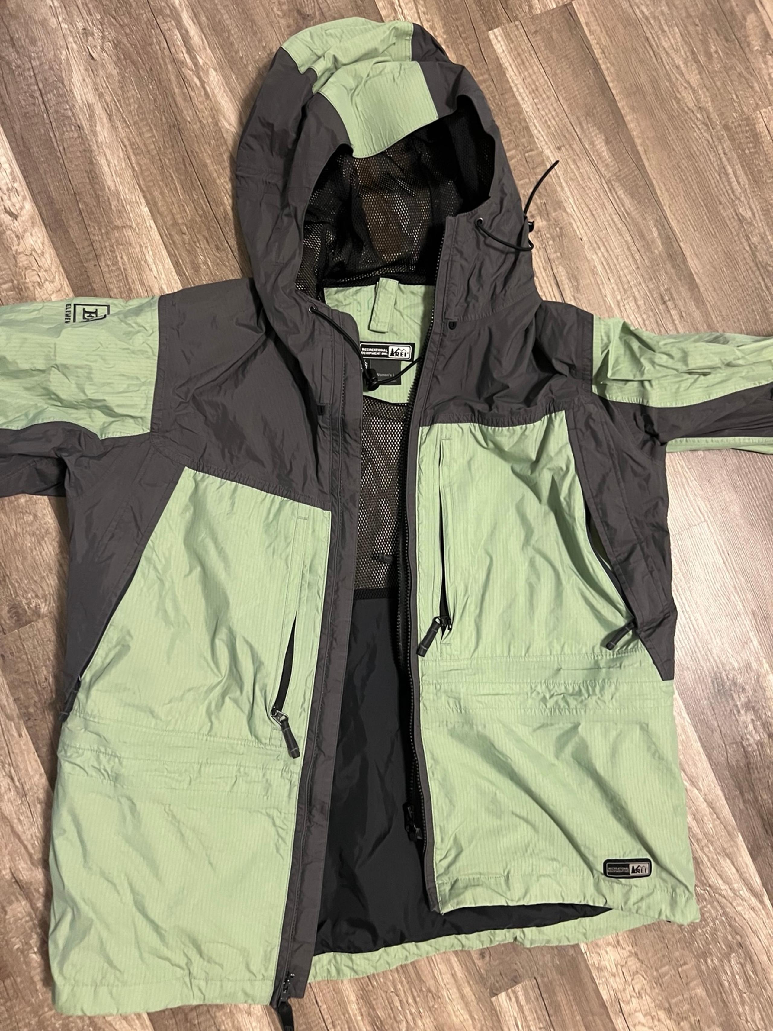 REI Zip In Double Zipper Parka, Women’s size Large