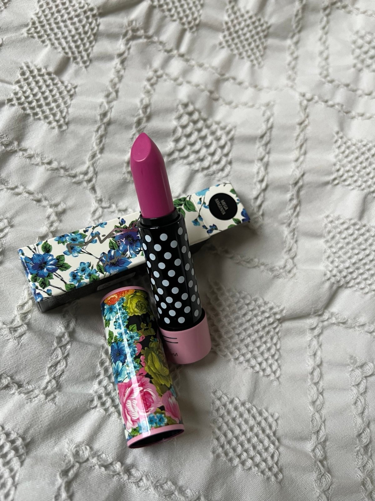 Mac cosmetics lipstick x Richard Quin Mega Magenta Sold out*