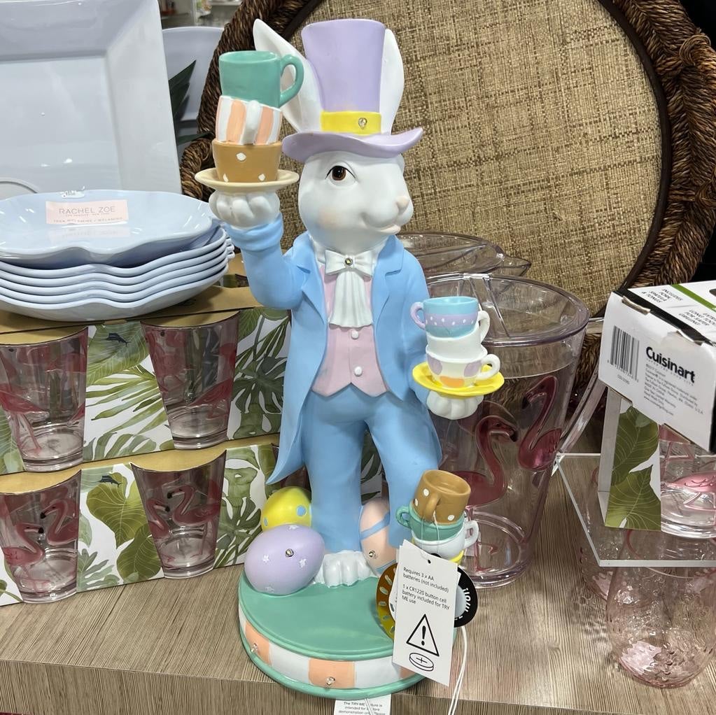 Beautiful easter bunny decor !