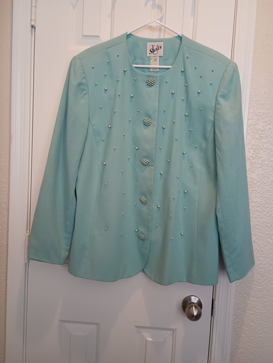 U Suits Mint Green Skirt Suit Set 18W – Beaded Jacket & Classic Skirt, Made in U